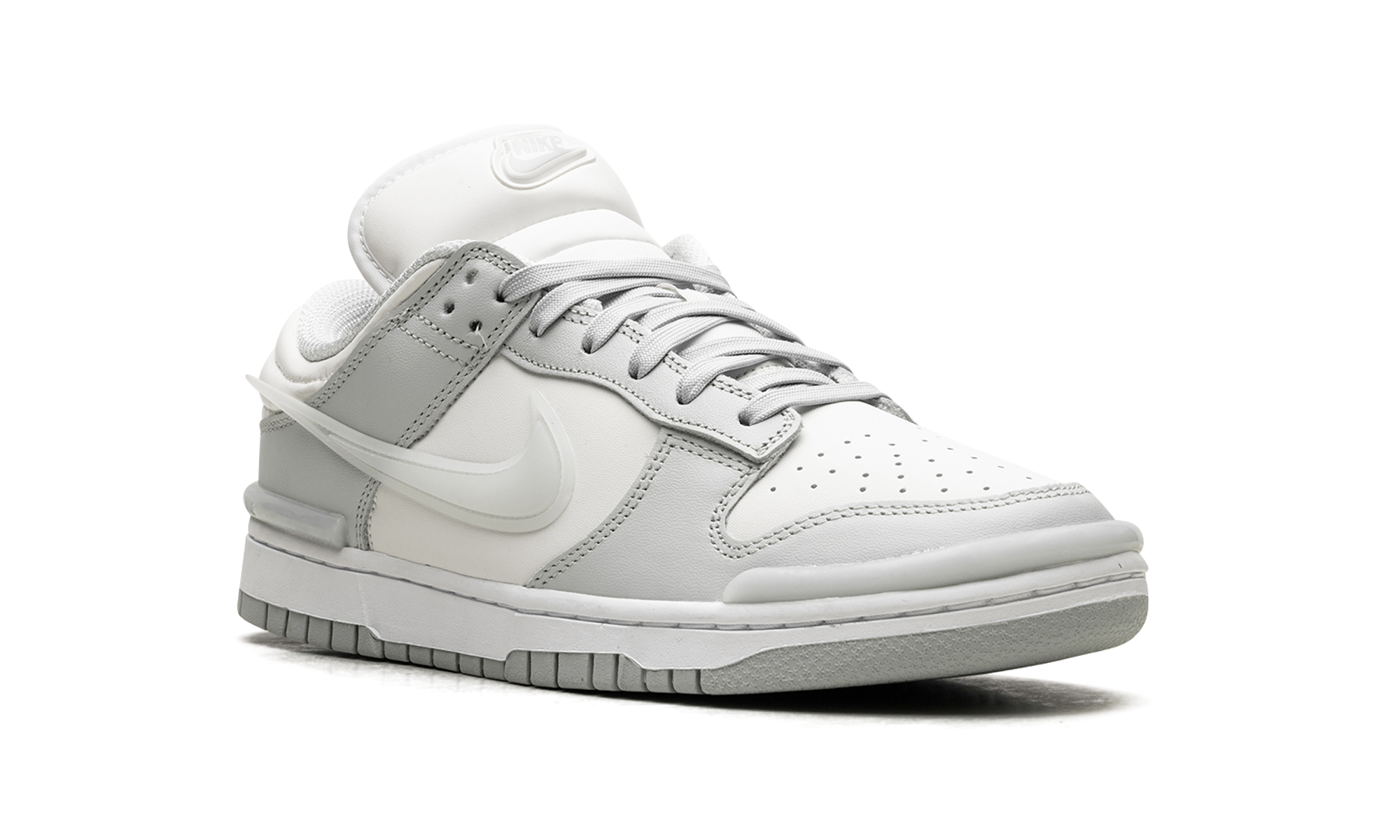 nike dunk low twist light silver women s+DZ2794-004+diagnol right view