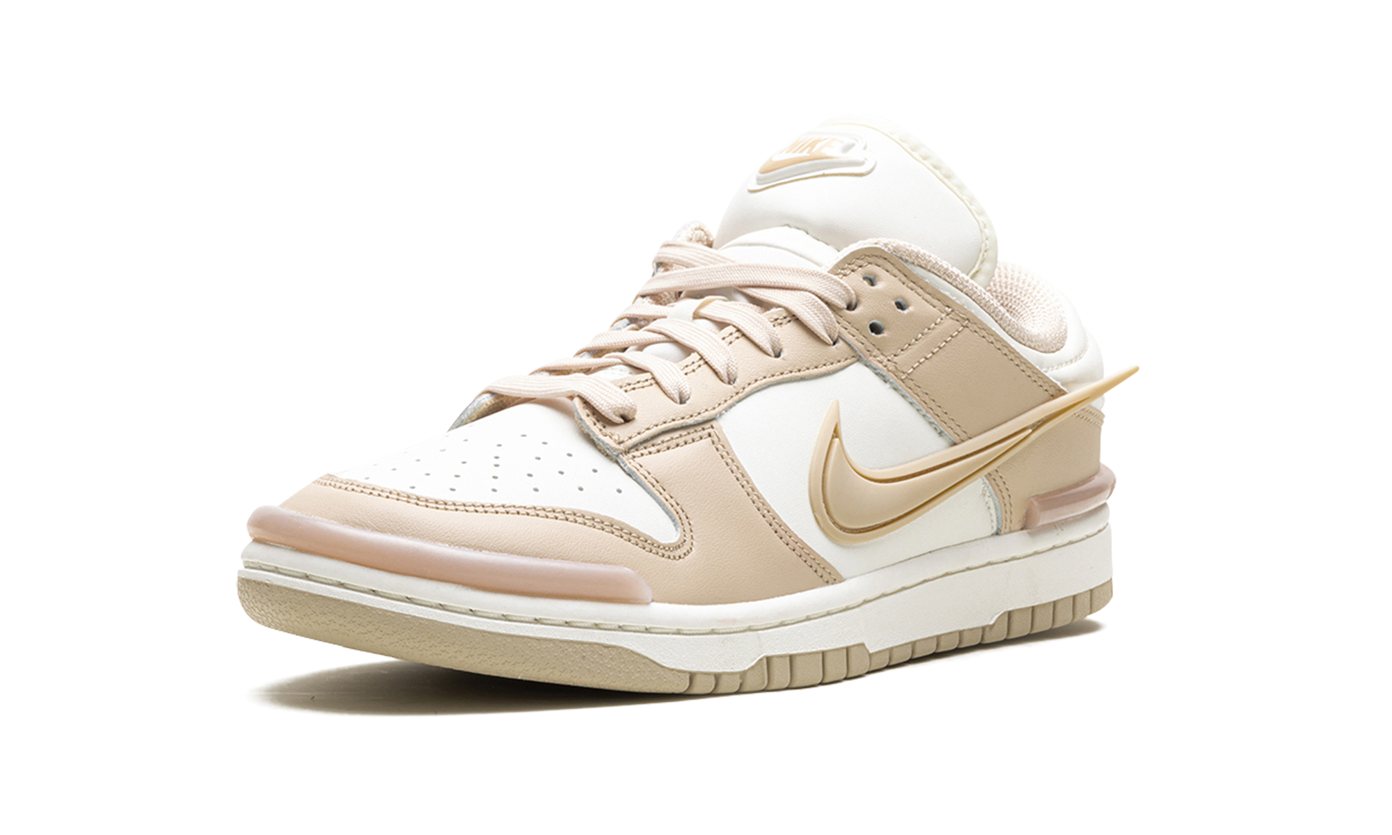 nike dunk low twist sanddrift women s+DZ2794-102+left diagnol single view
