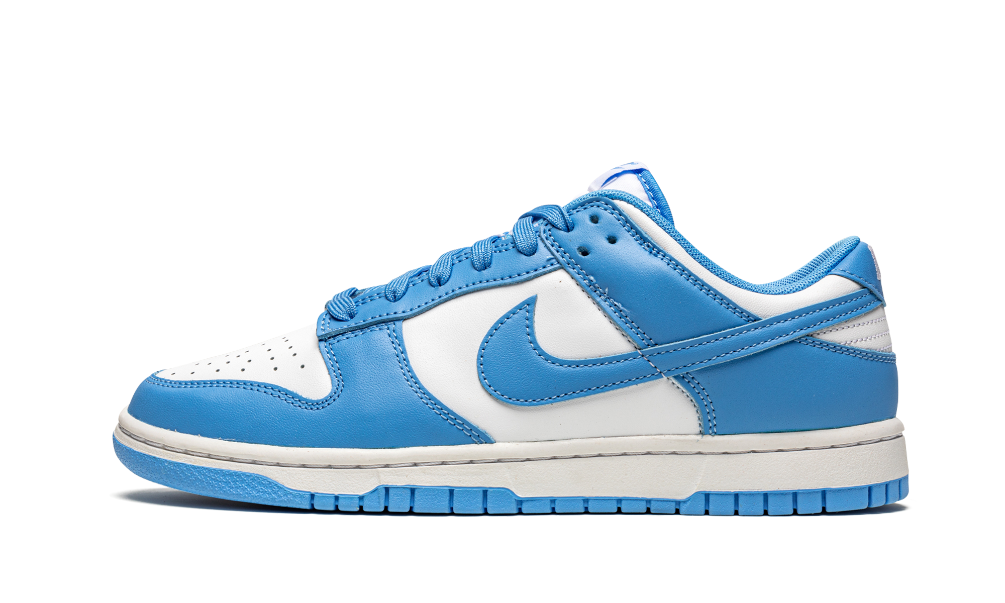 nike dunk low unc 2021+DD1391-102+diagnol right view 1