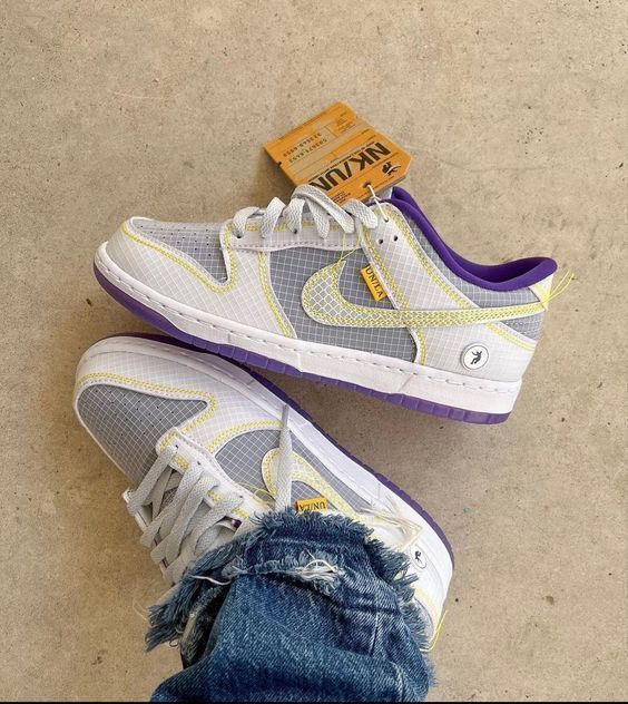 Nike Dunk Low Union Passport Pack Court Purple, Lifestyle View 4, SKU DJ9649-500