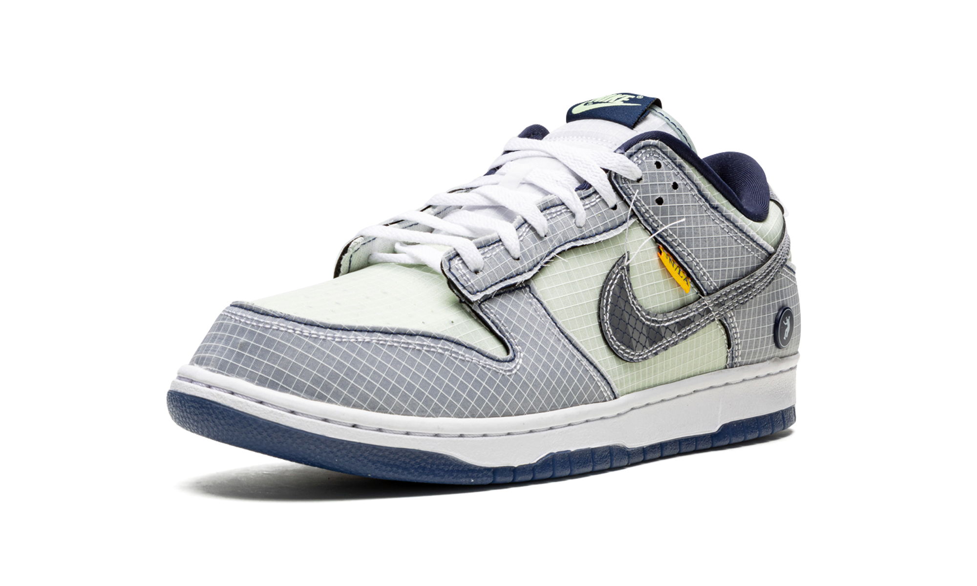 nike dunk low union passport pack pistachio+DJ9649-401+left diagnol single view