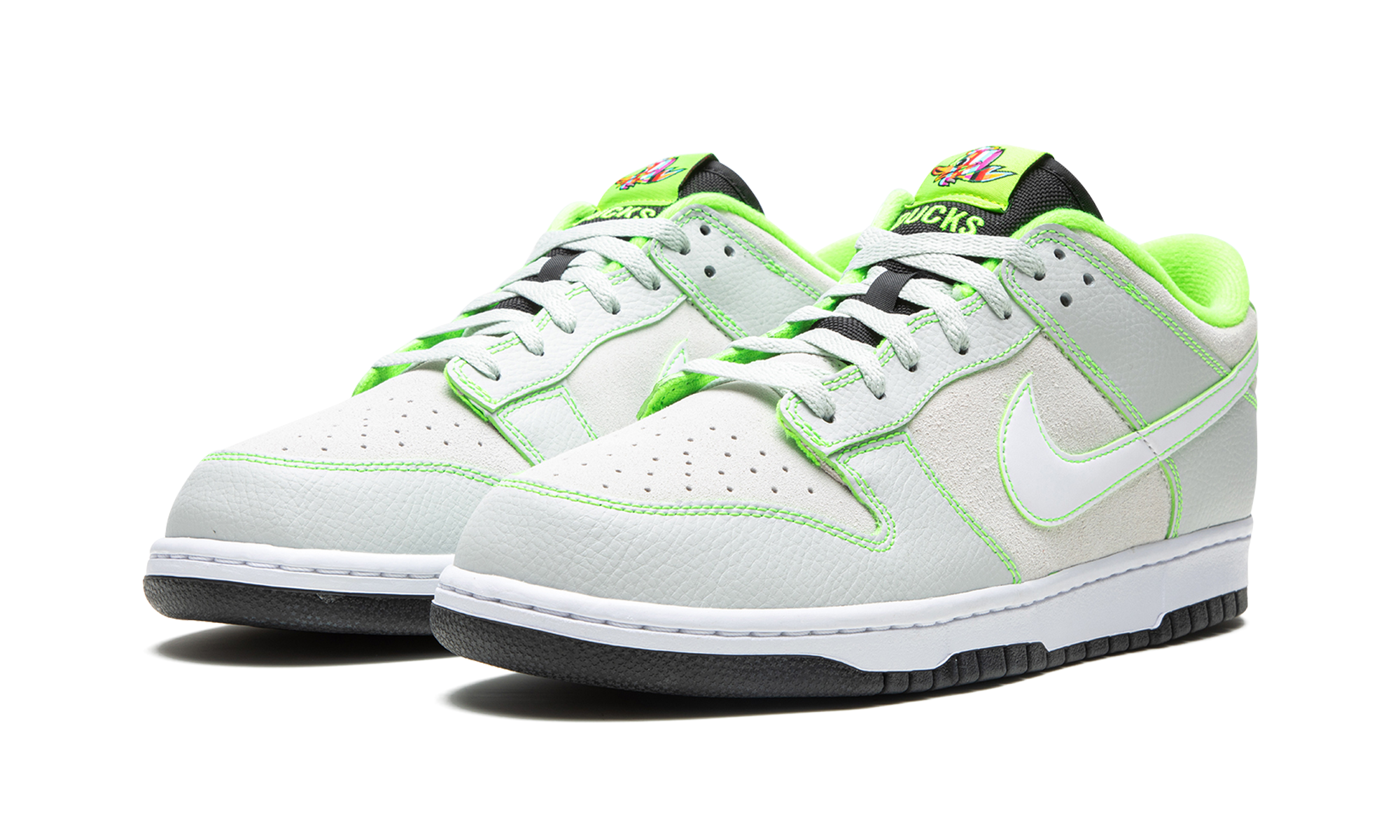 nike dunk low university of oregon pe 2023+FQ7260-001+diagnol left view