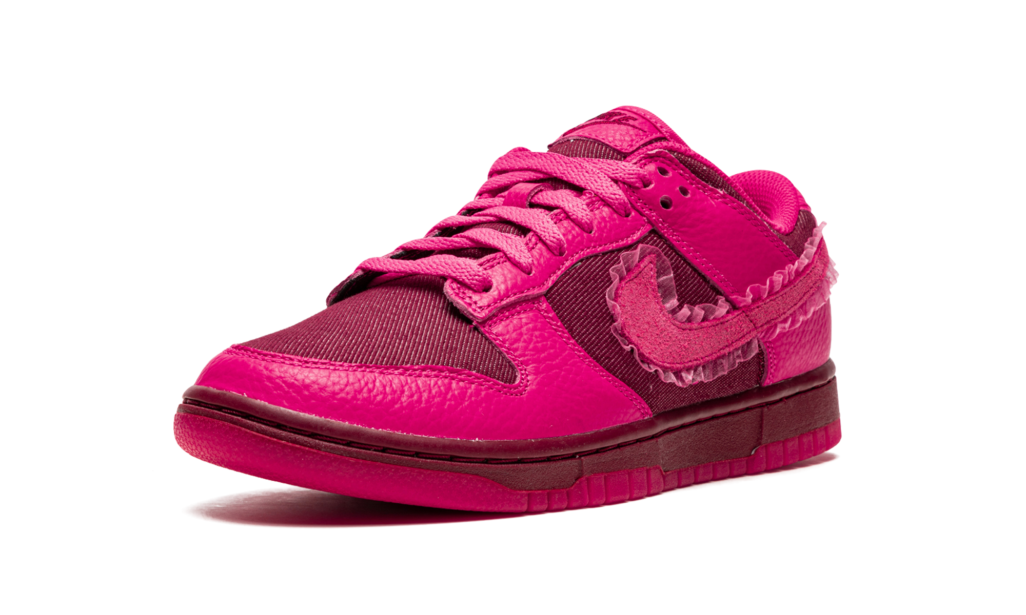 nike dunk low valentine s day 2022 women s+DQ9324-600+left diagnol single view