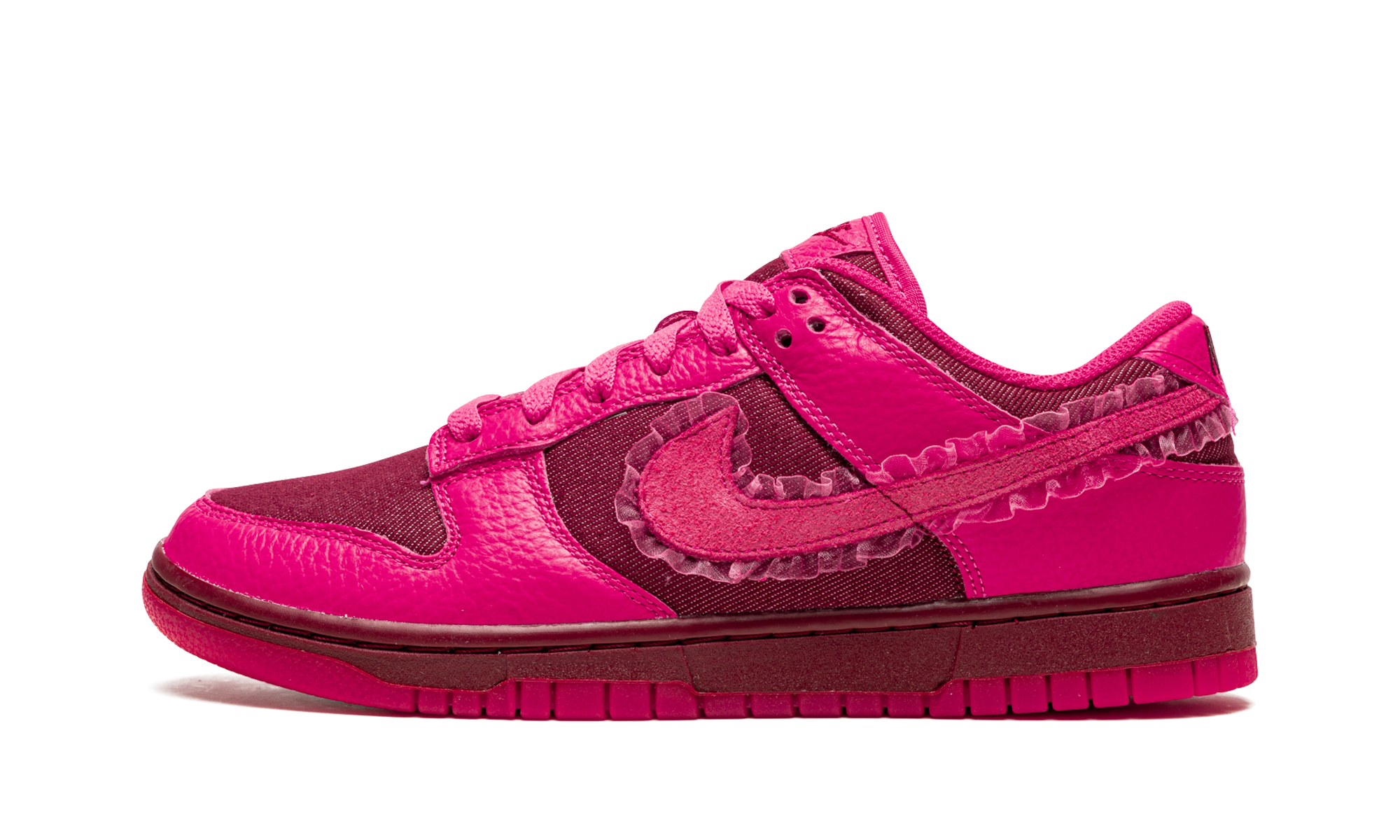 nike dunk low valentine s day 2022 women s+DQ9324-600+diagnol right view 1