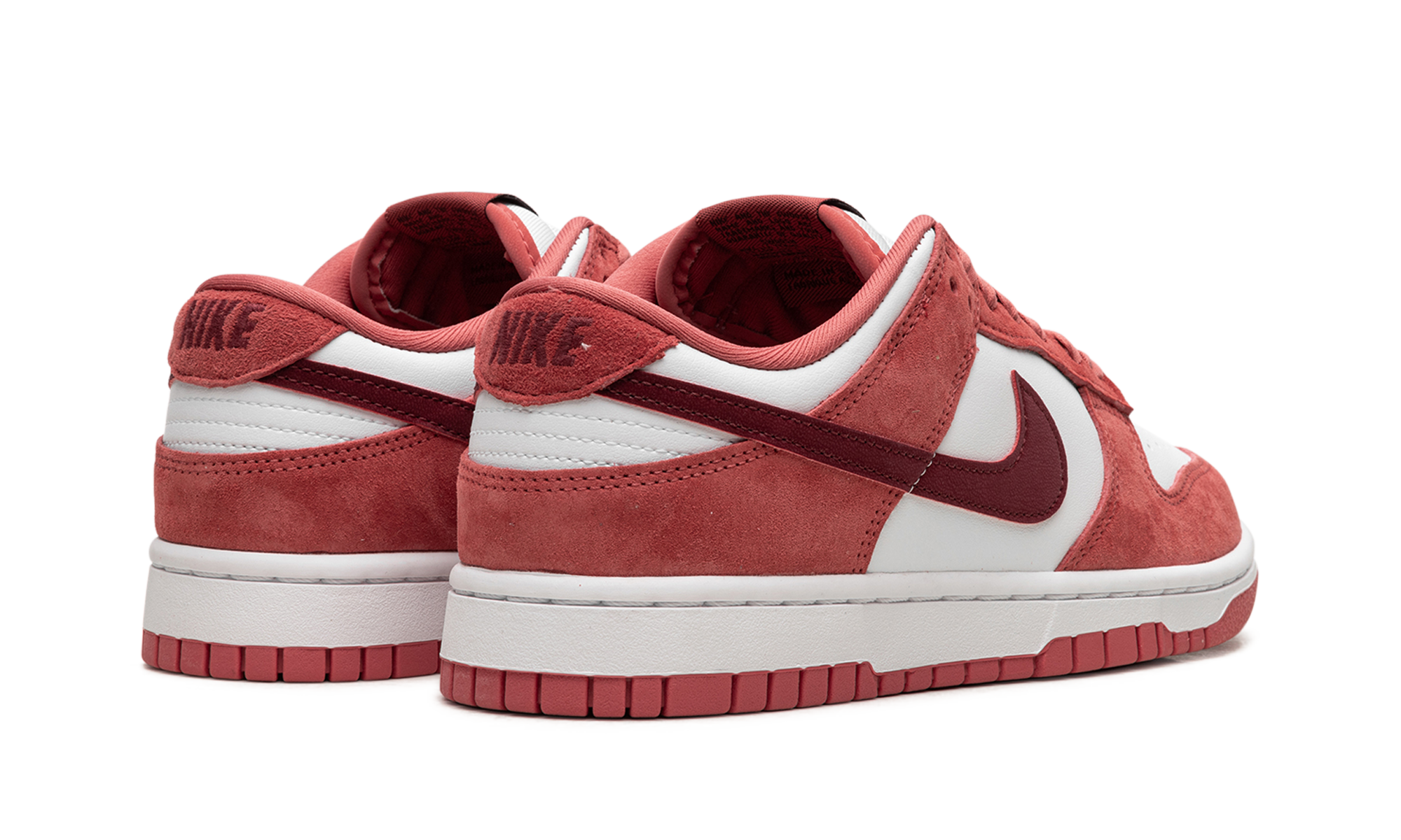 nike dunk low valentine s day 2024 women s+FQ7056-100+diagnol right behind view