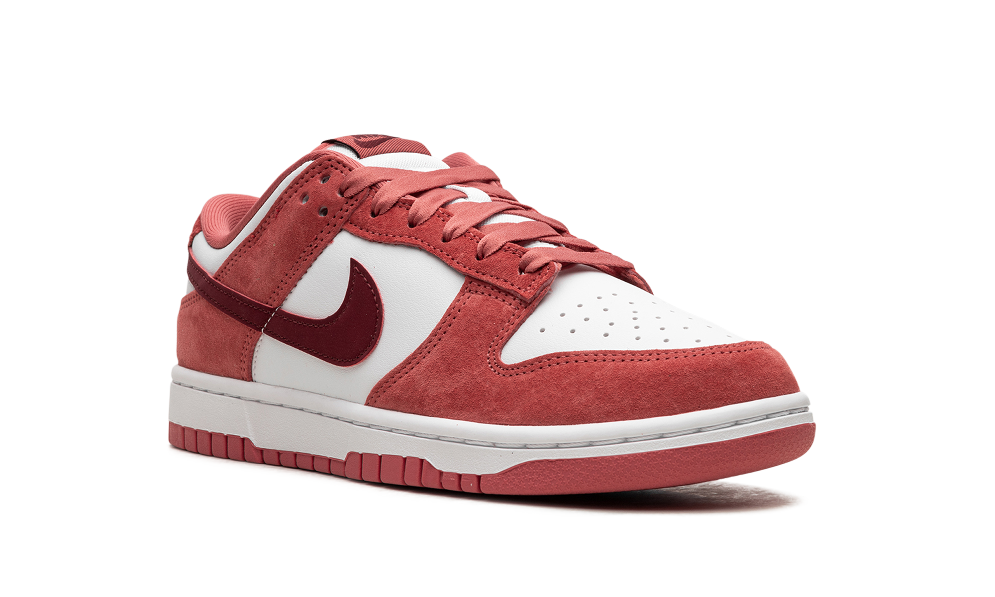 nike dunk low valentine s day 2024 women s+FQ7056-100+diagnol right view