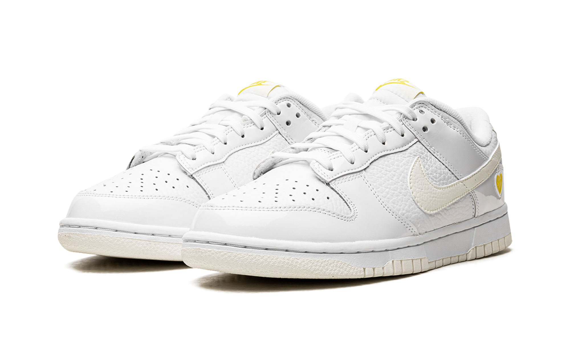 nike dunk low valentine s day yellow heart women s+FD0803-100+diagnol left view