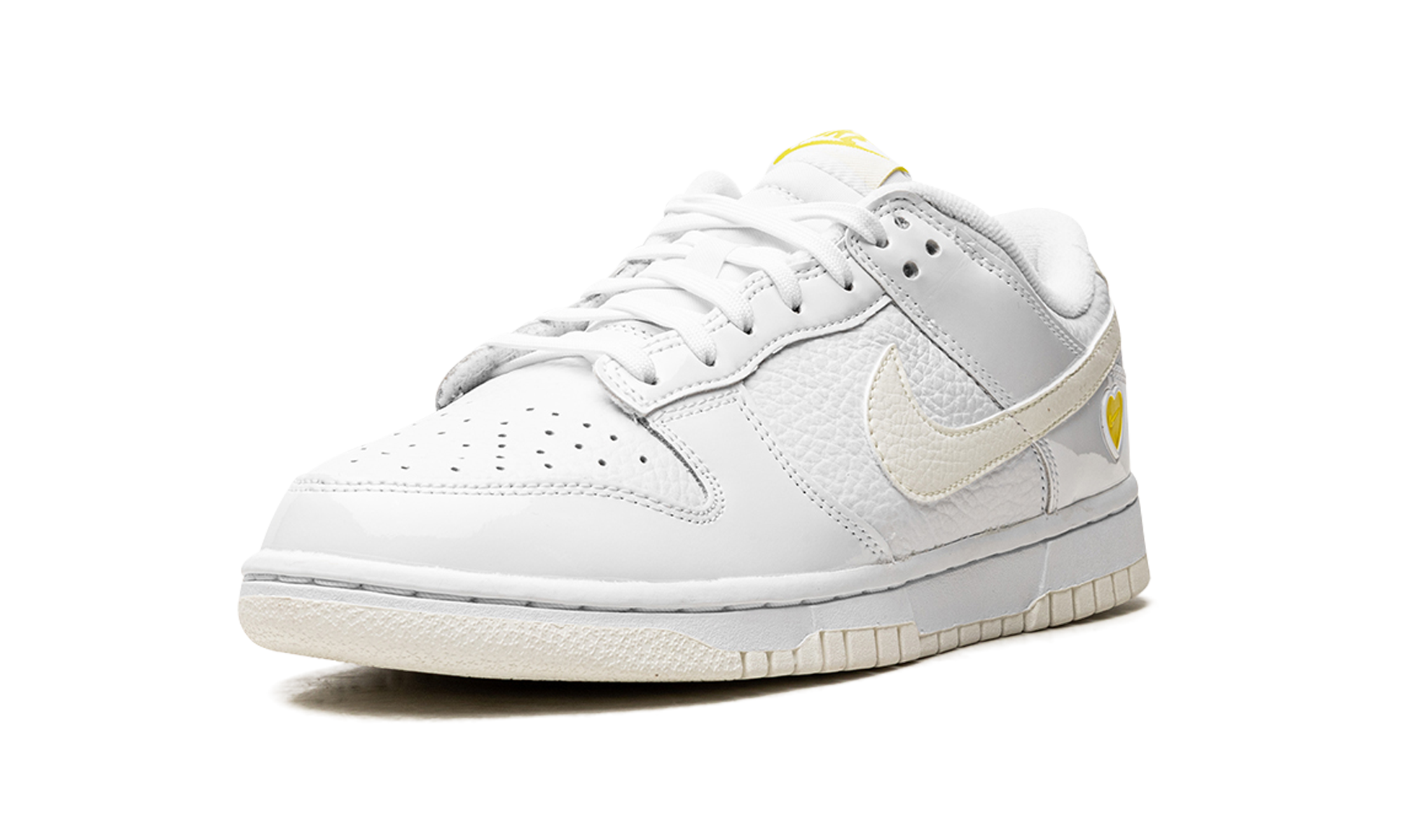 nike dunk low valentine s day yellow heart women s+FD0803-100+left diagnol single view