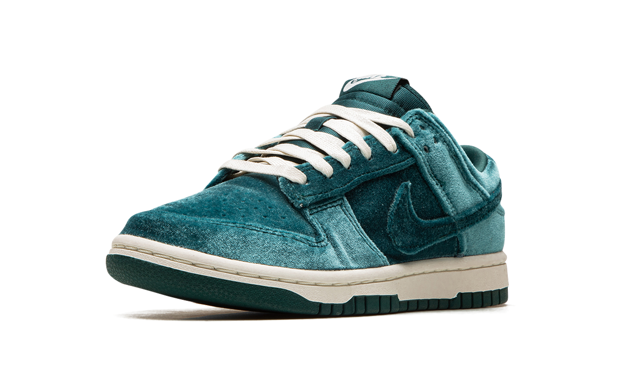 nike dunk low velvet teal women s+DZ5224-300+left diagnol single view