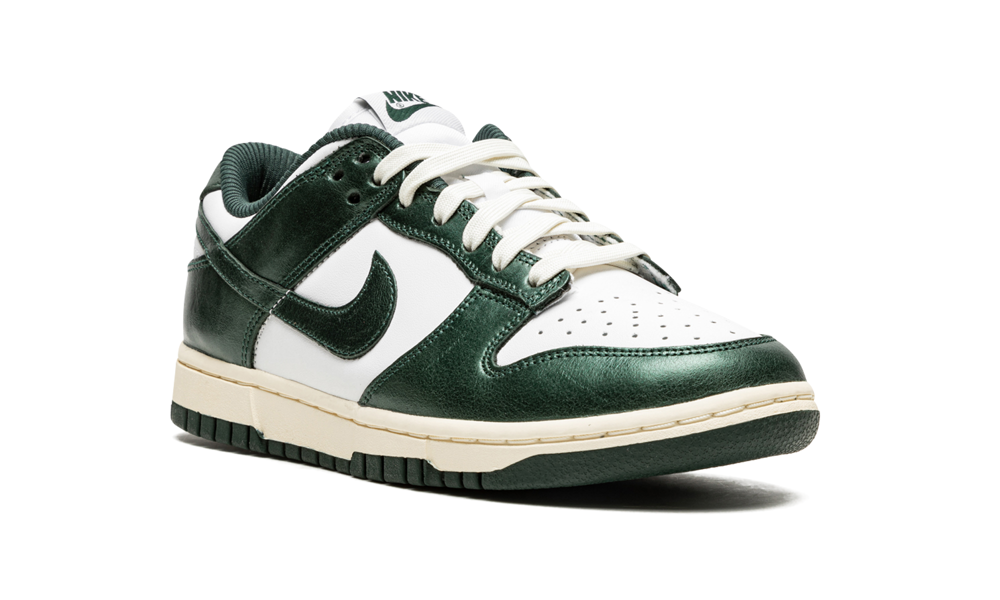 nike dunk low vintage green women s+DQ8580-100+diagnol right view
