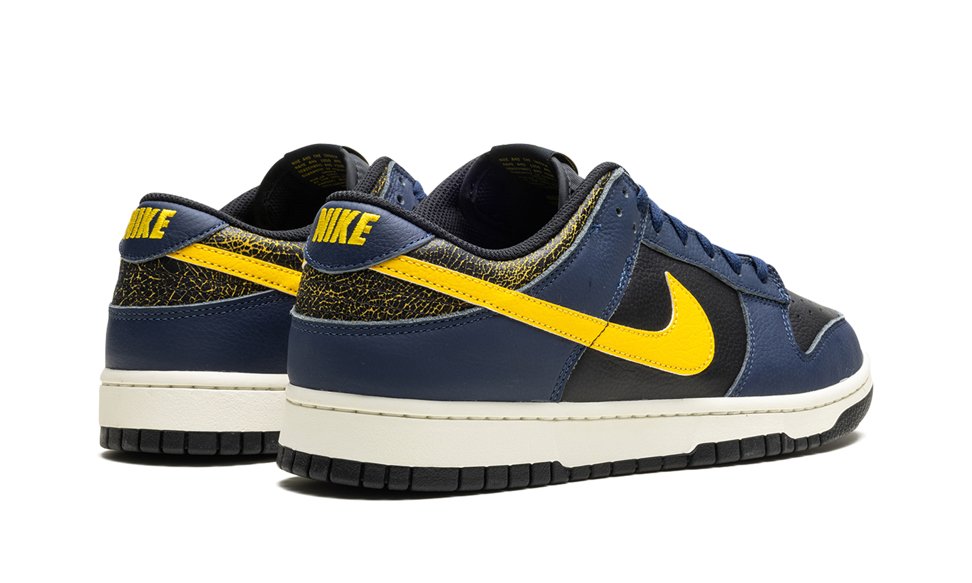nike dunk low vintage michigan+FZ4014-010+diagnol right behind view