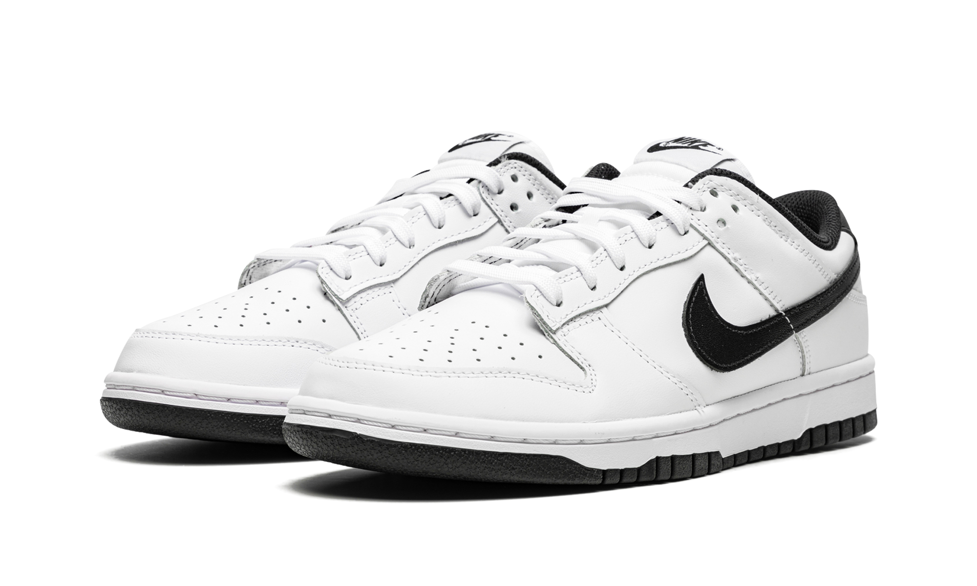 nike dunk low white black 2022 women s+DD1503-113+diagnol left view