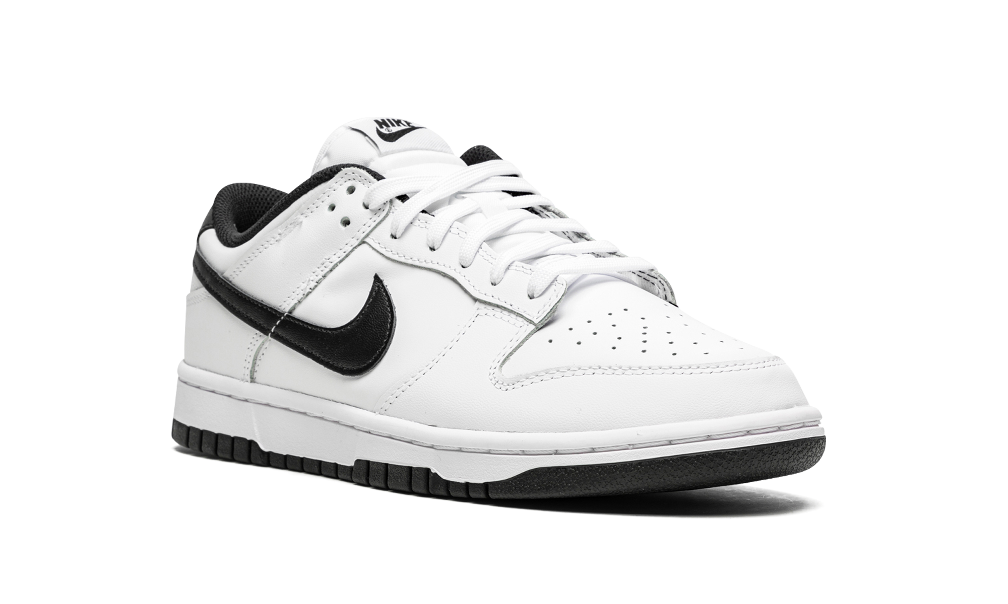 nike dunk low white black 2022 women s+DD1503-113+diagnol right view