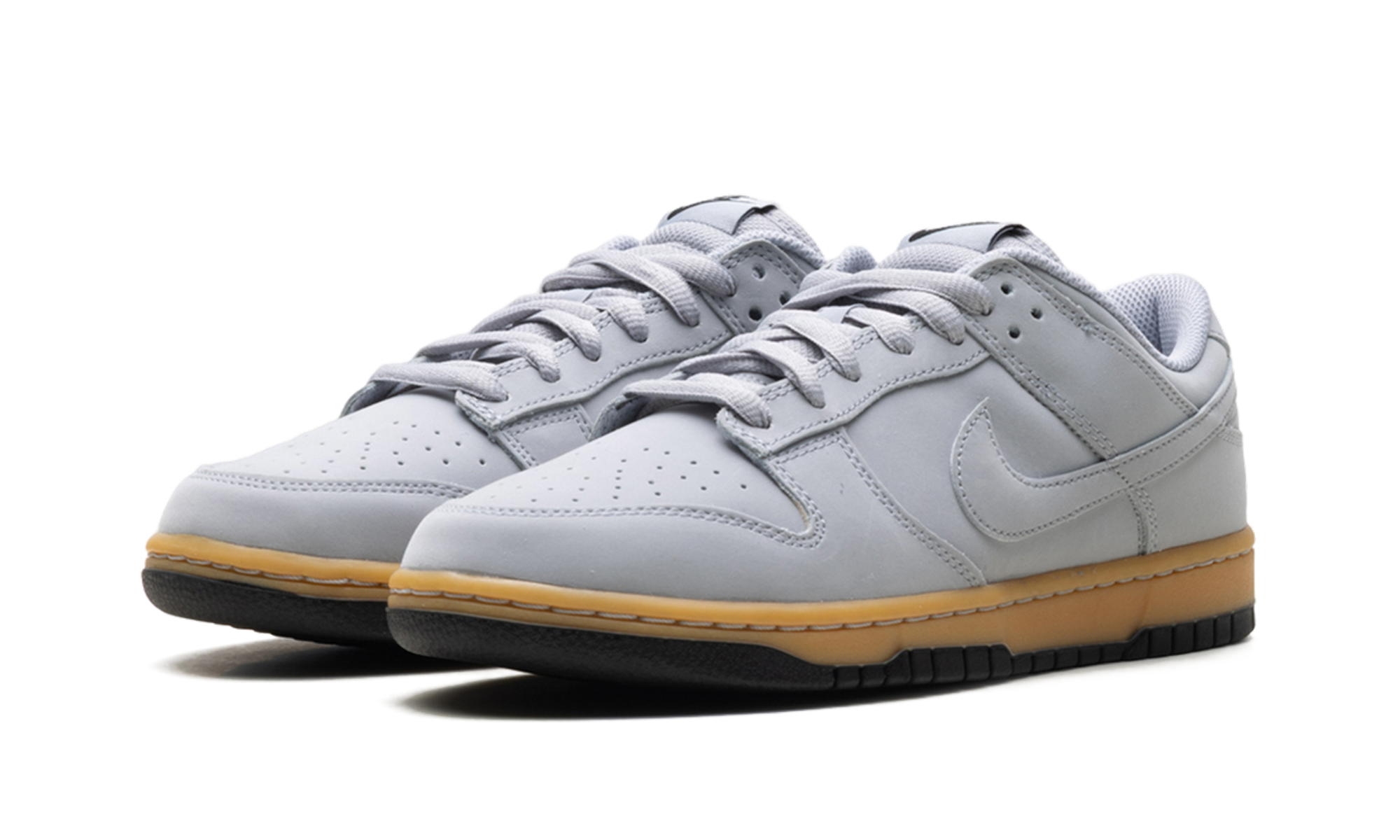 nike dunk low wolf grey gum+HQ1932-001+diagnol left view