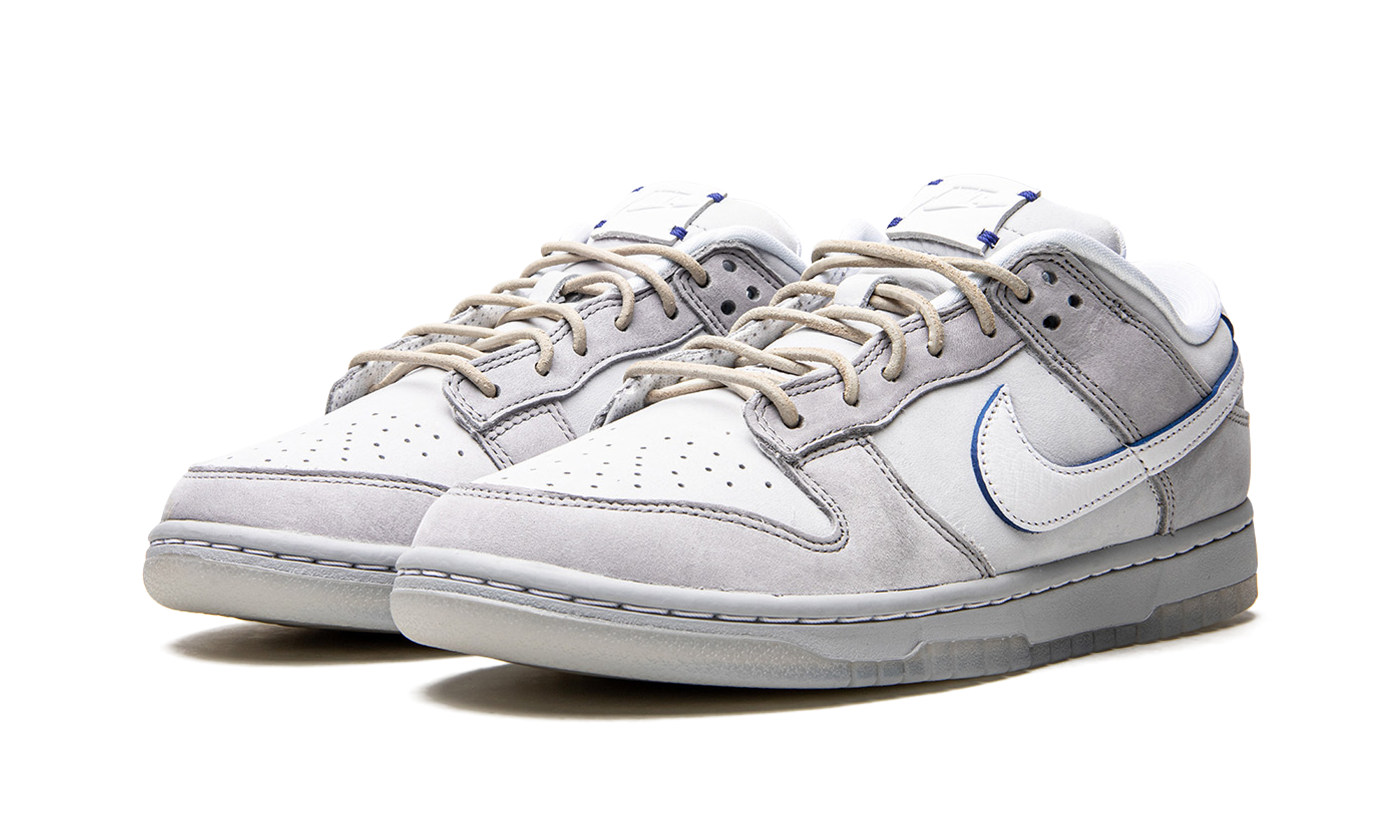 nike dunk low wolf grey pure platinum+DX3722-001+diagnol left view