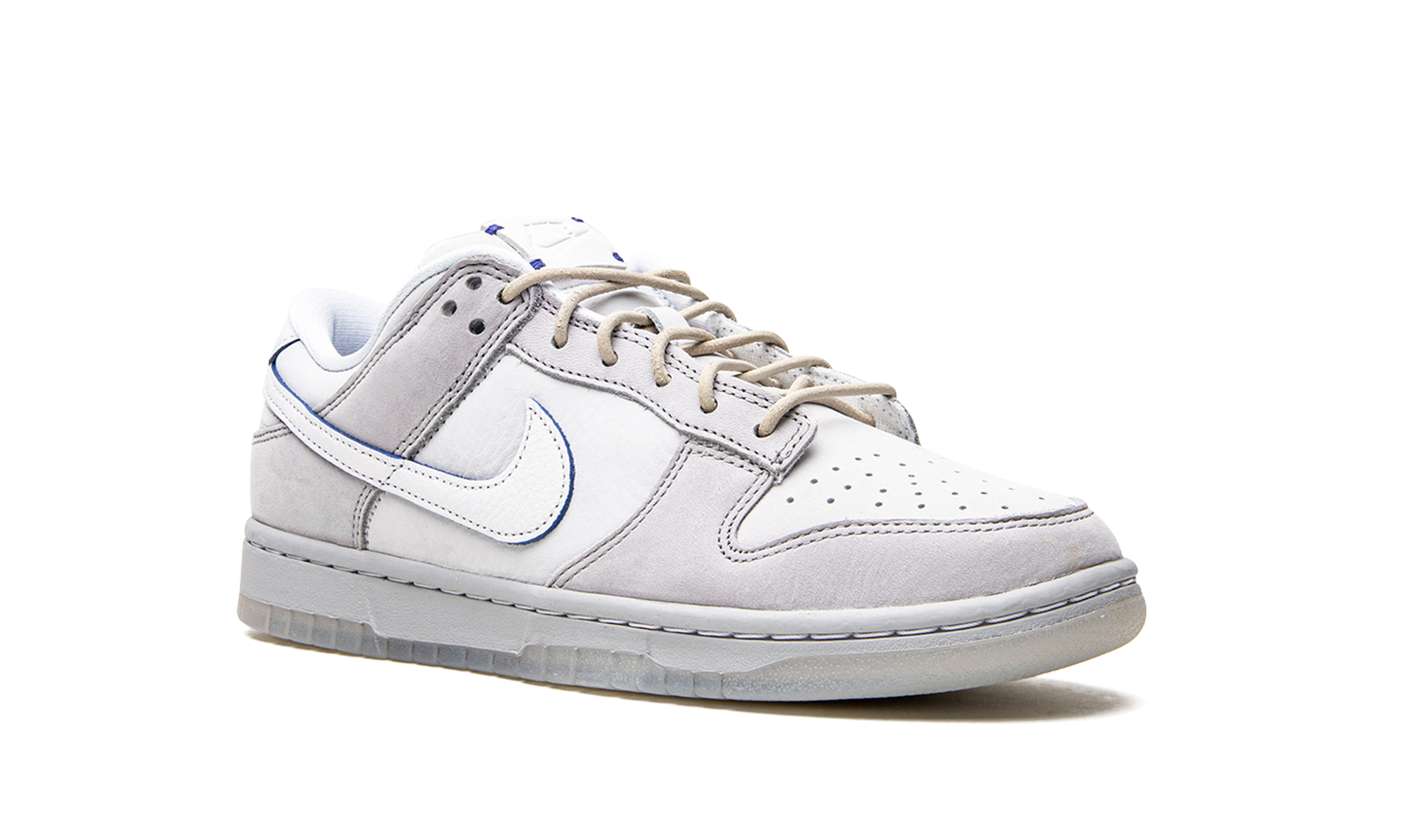 nike dunk low wolf grey pure platinum+DX3722-001+diagnol right view