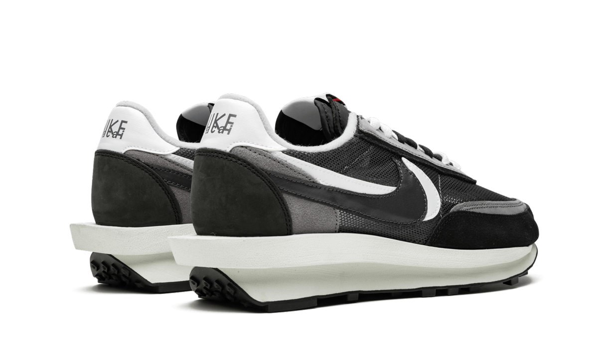 nike ld waffle sacai black+BV0073-001+diagnol right behind view