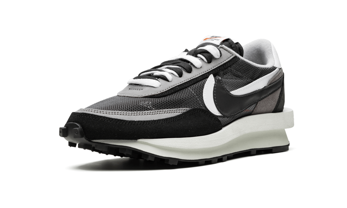 nike ld waffle sacai black+BV0073-001+left diagnol single view