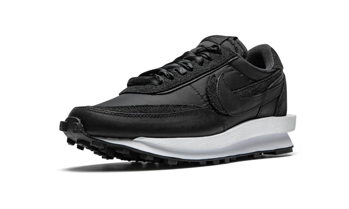 nike ld waffle sacai black nylon+BV0073-002+left diagnol single view