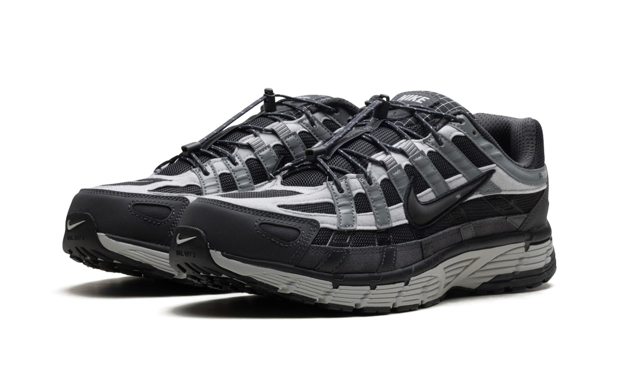 nike p 6000 anthracite smoke grey+HQ3818-001+diagnol left view