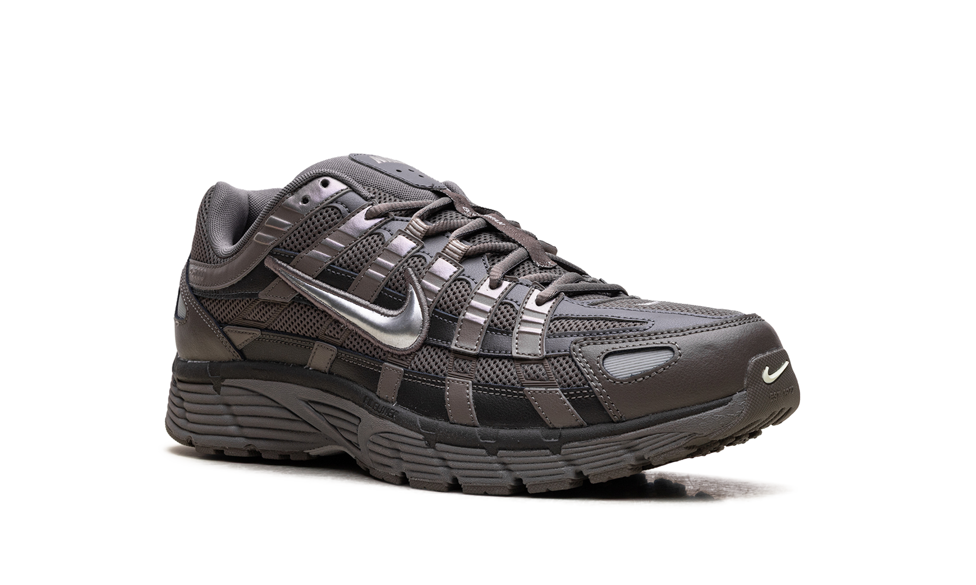 nike p 6000 cave stone medium ash flat pewter metallic silver+CD6404-202+diagnol right view