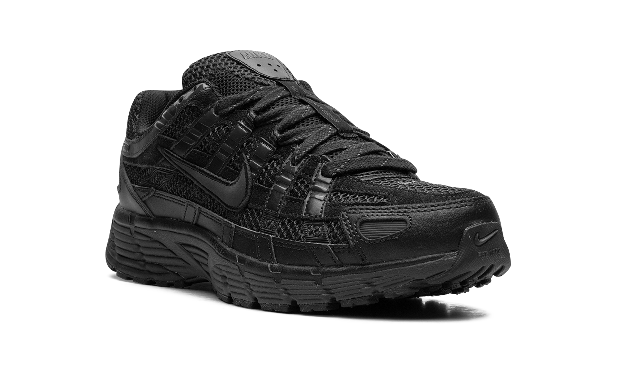 nike p 6000 premium triple black+FQ8732-010+diagnol right view