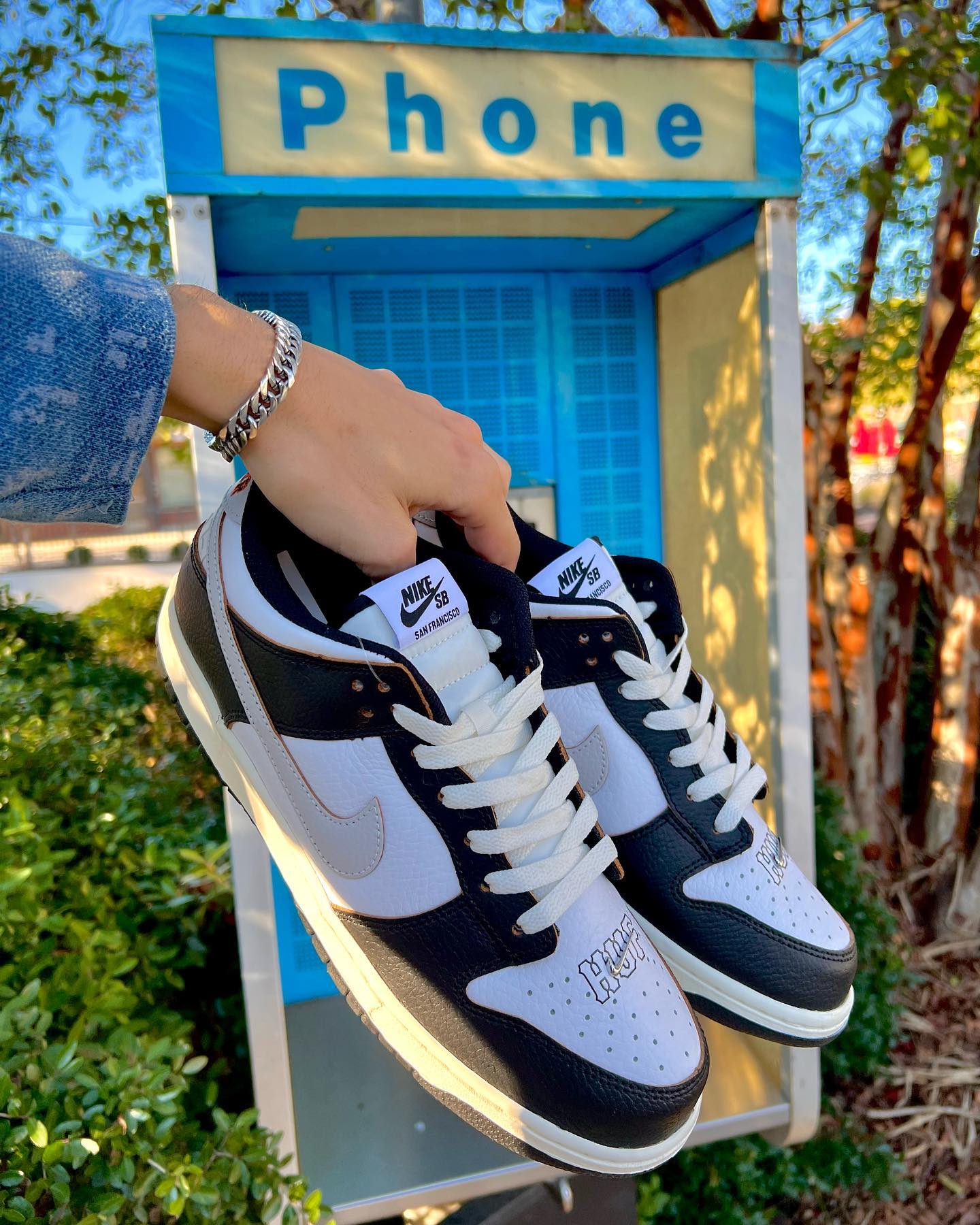 Nike SB Dunk Low HUF San Francisco, Lifestyle View 3, SKU FD8775-001