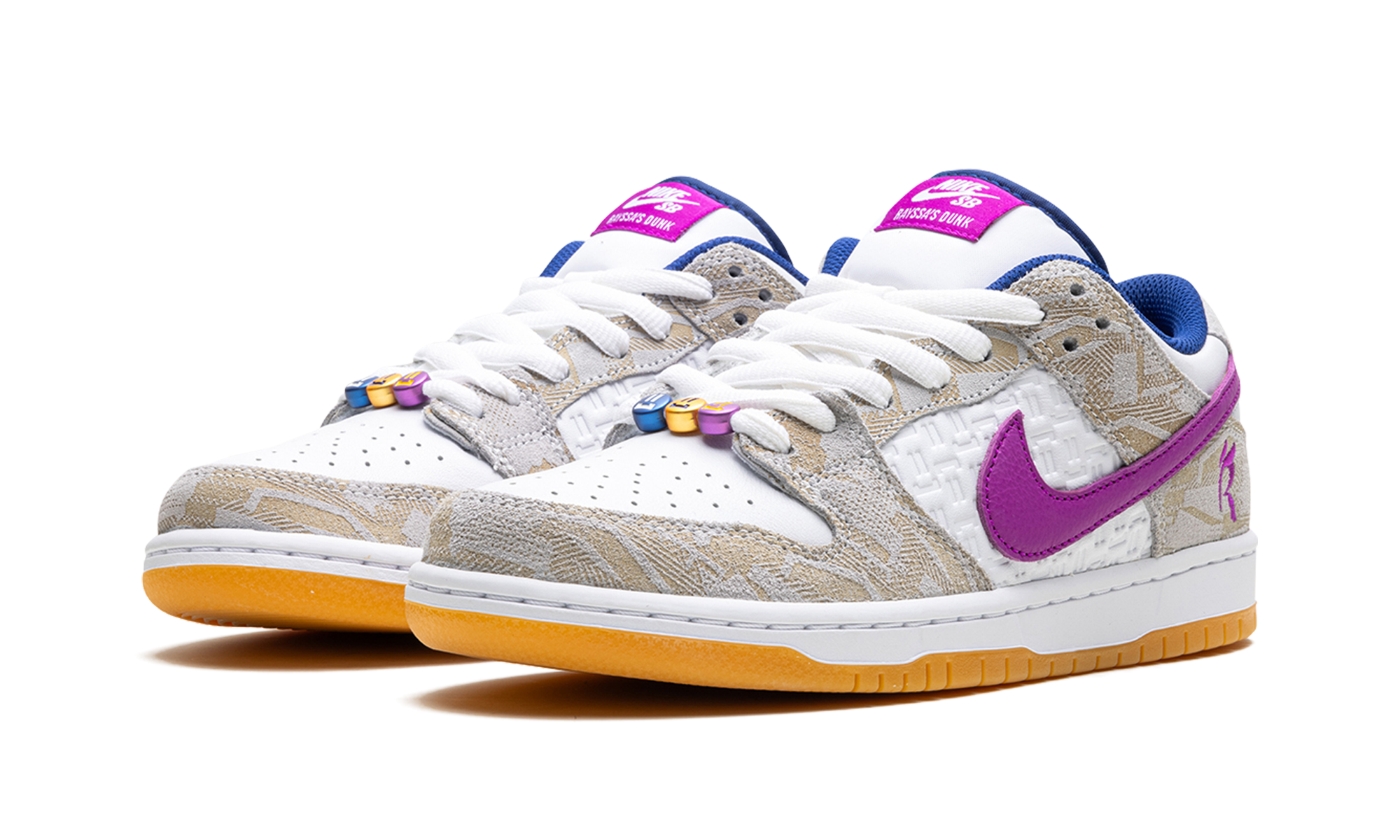 nike sb dunk low rayssa leal+FZ5251-001+diagnol left view