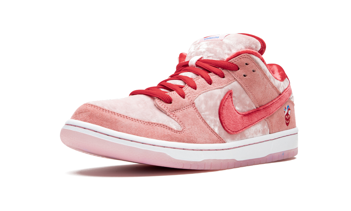 nike sb dunk low strangelove skateboards+CT2552-800+left diagnol single view