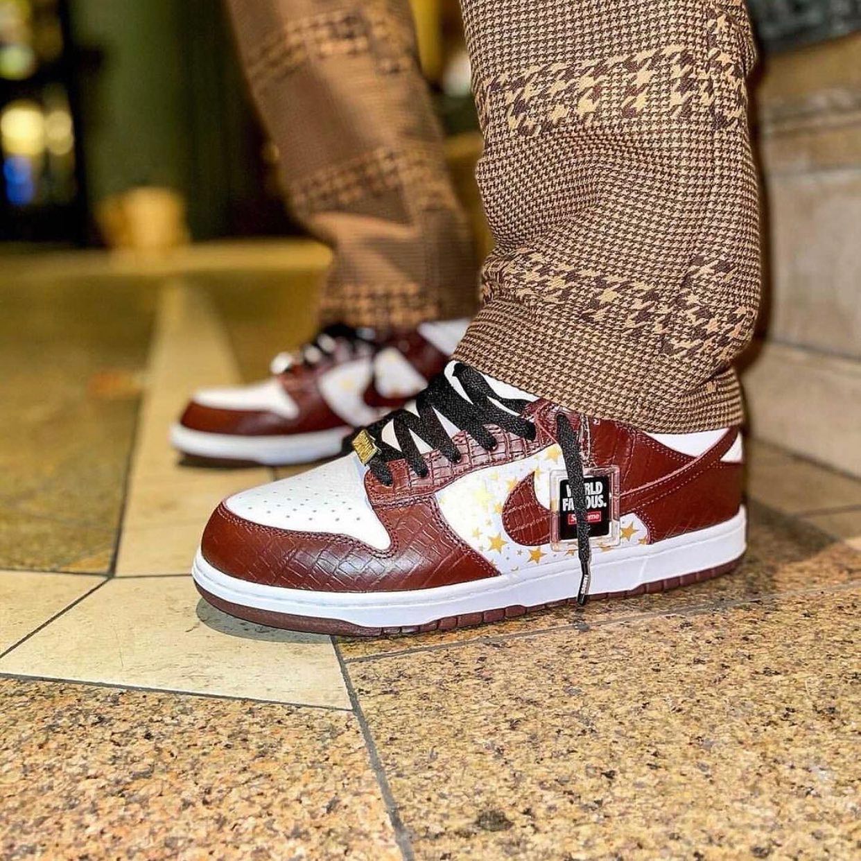 Nike SB Dunk Low Supreme Stars Barkroot Brown (2021), Lifestyle View 1, SKU DH3228-103