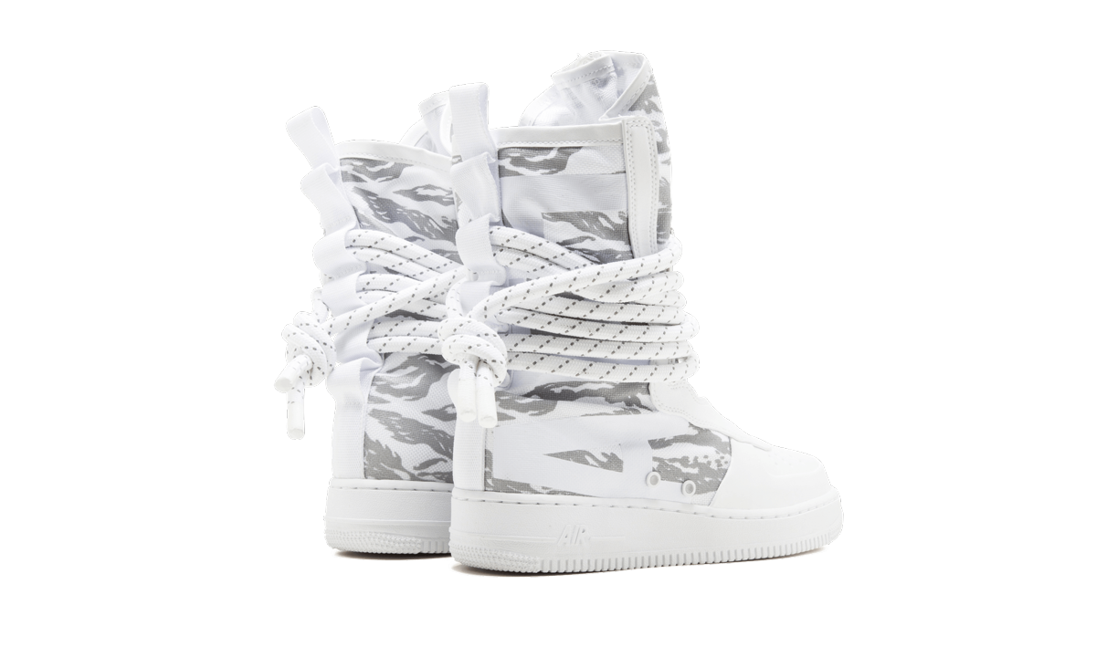 nike sf air force 1 high winter camo+AA1130-100+diagnol right behind view