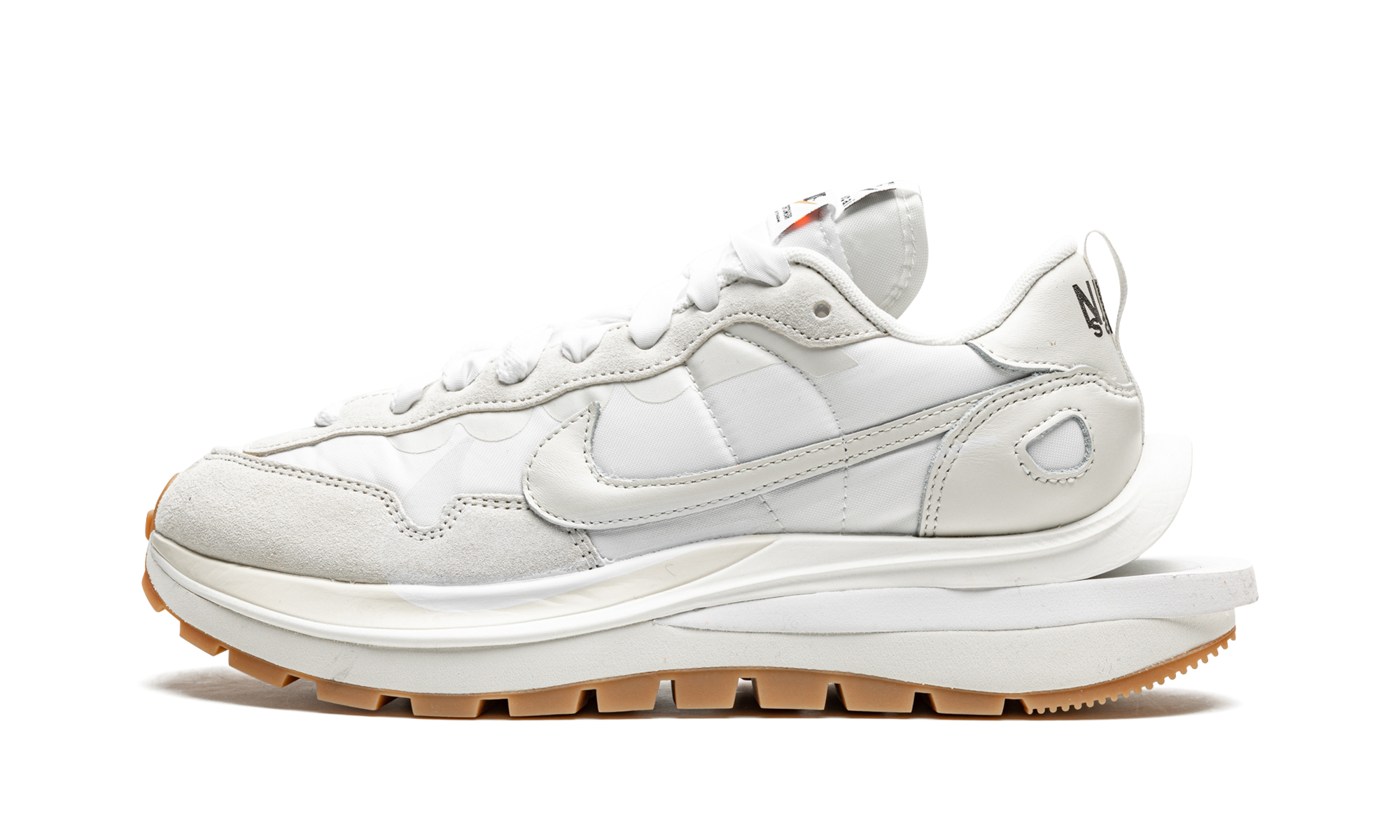 nike vaporwaffle sacai sail gum+DD1875-100+diagnol right view 1