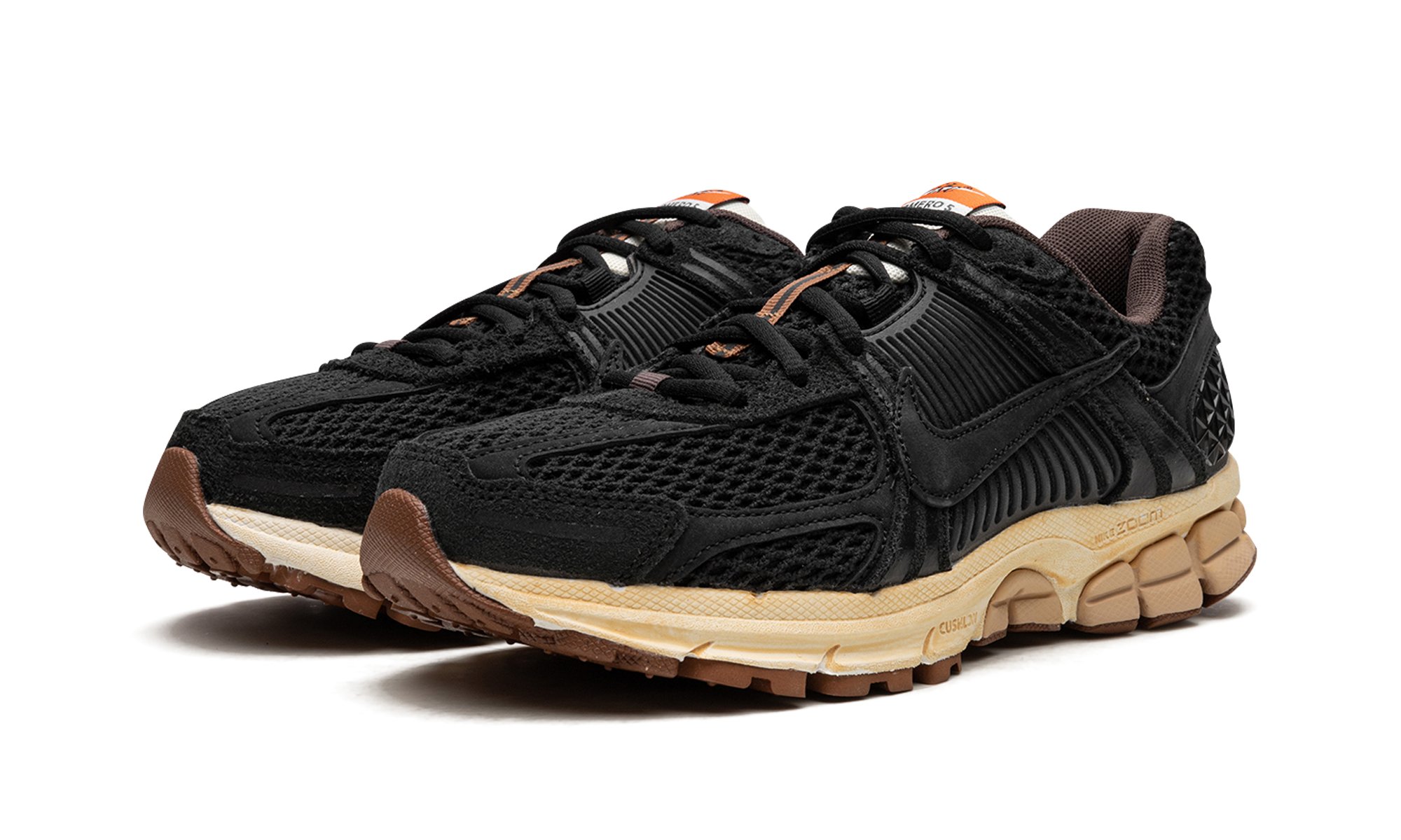 nike zoom vomero 5 black sesame women s+FD0533-010+diagnol left view
