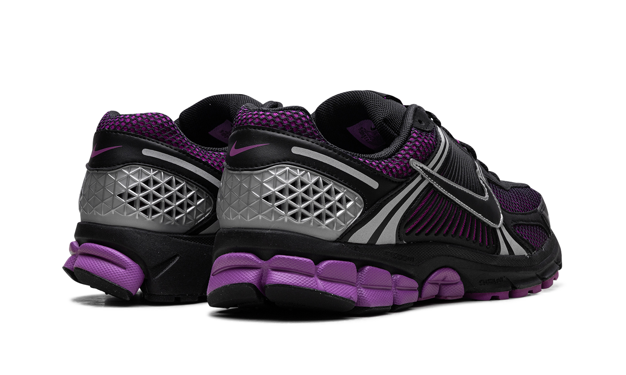 nike zoom vomero 5 black vivid purple+FB9149-500+diagnol right behind view