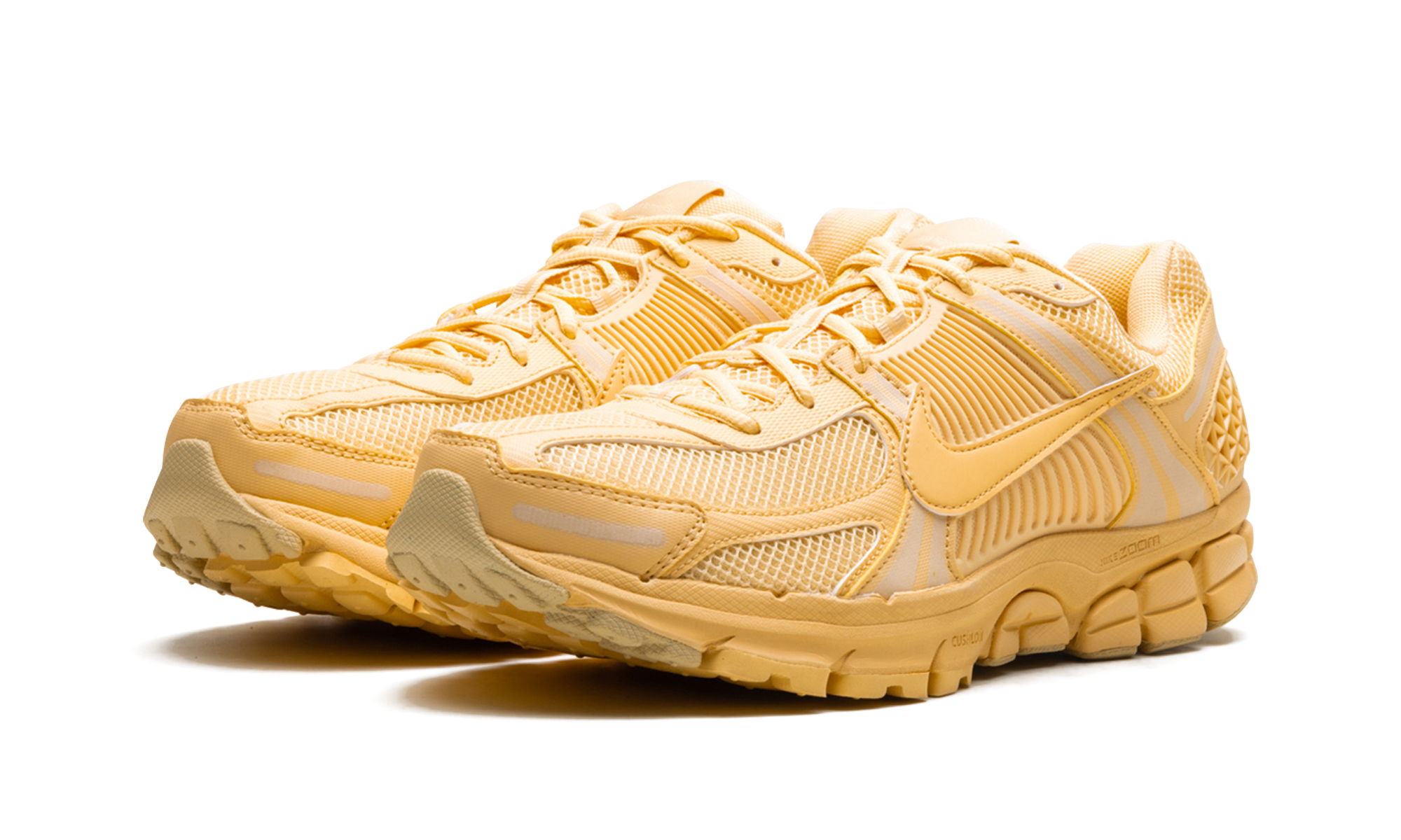 nike zoom vomero 5 celestial gold+HF5493-200+diagnol left view