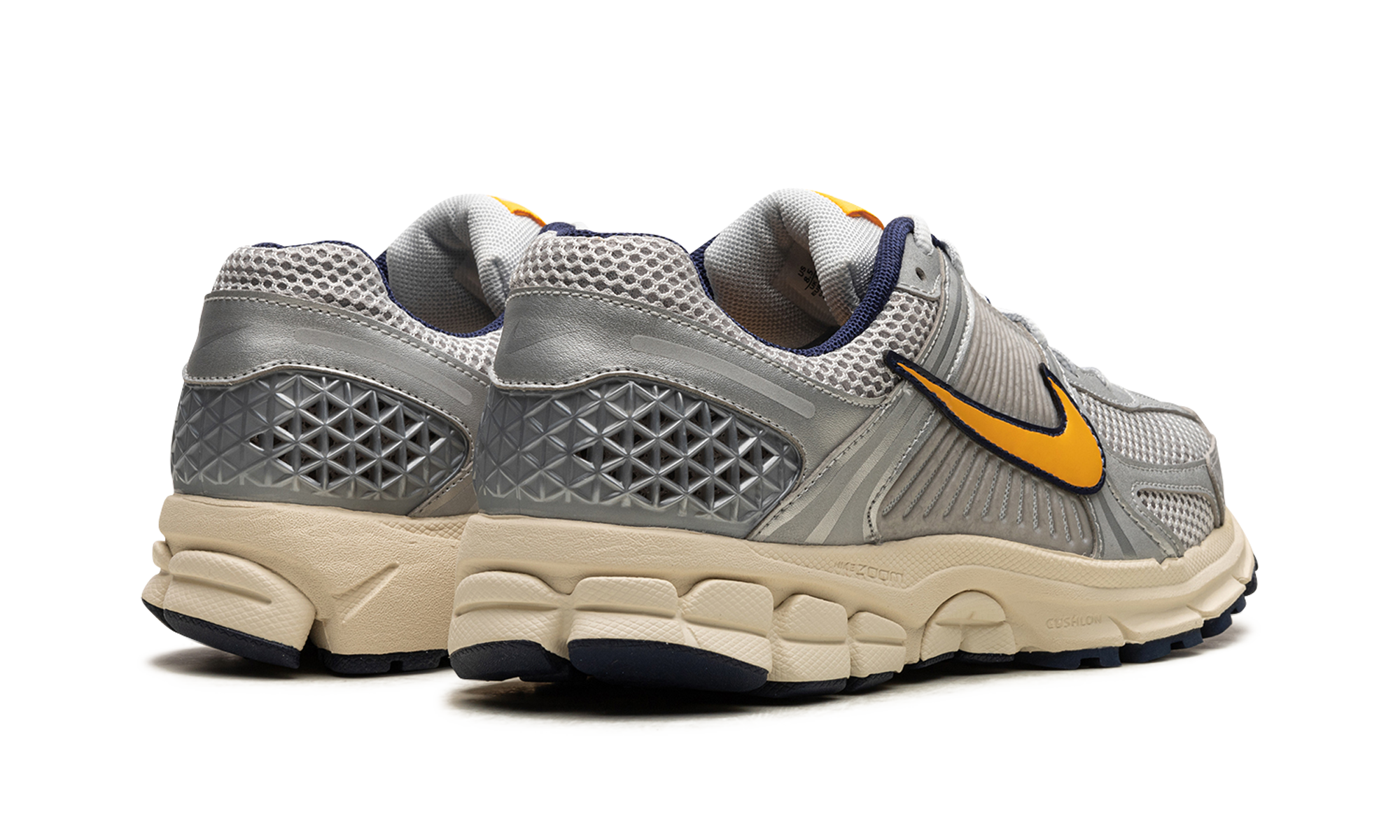 nike zoom vomero 5 pure platinum laser orange+FJ4151-001+diagnol right behind view