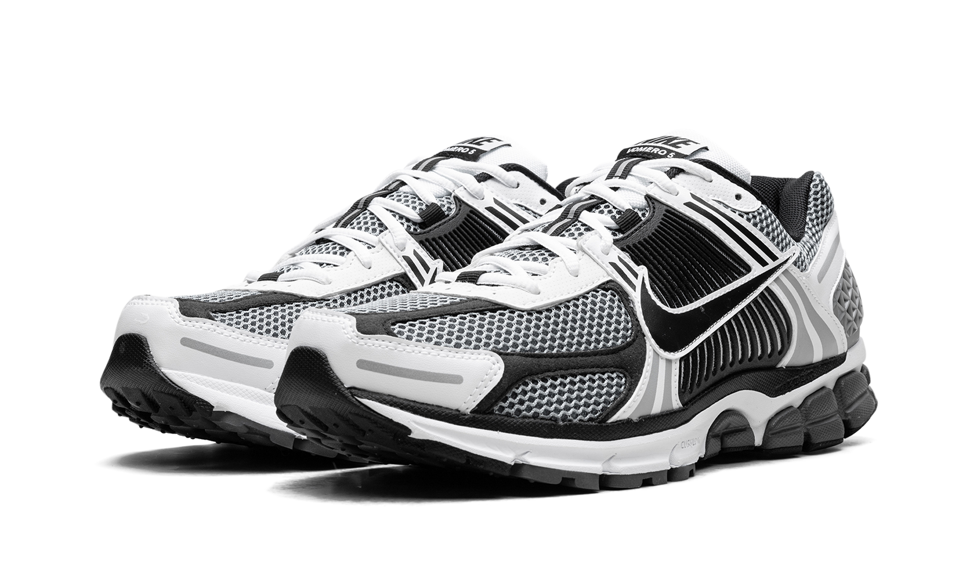 nike zoom vomero 5 se sp dark grey black white+CI1694-001+diagnol left view