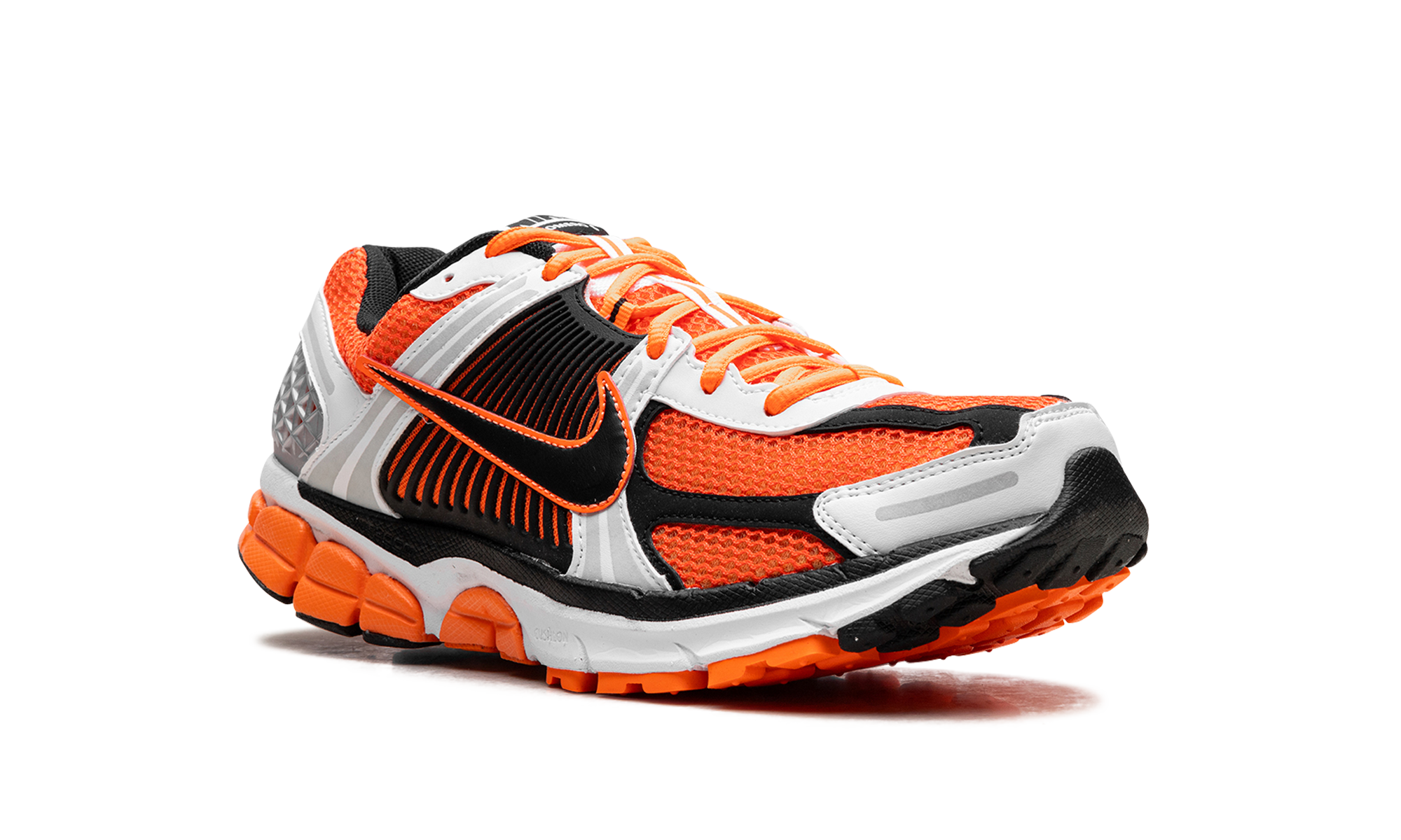nike zoom vomero 5 total orange+FB9149-800+diagnol right view
