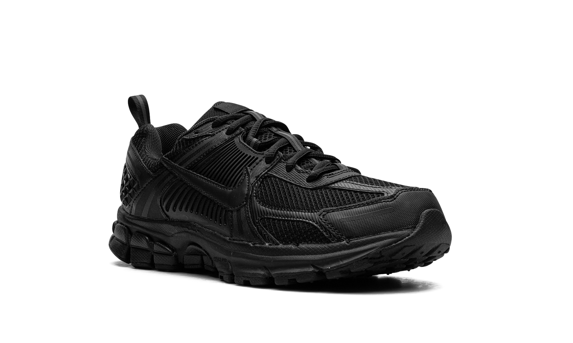 nike zoom vomero 5 triple black gs+HF6998-001+diagnol right view