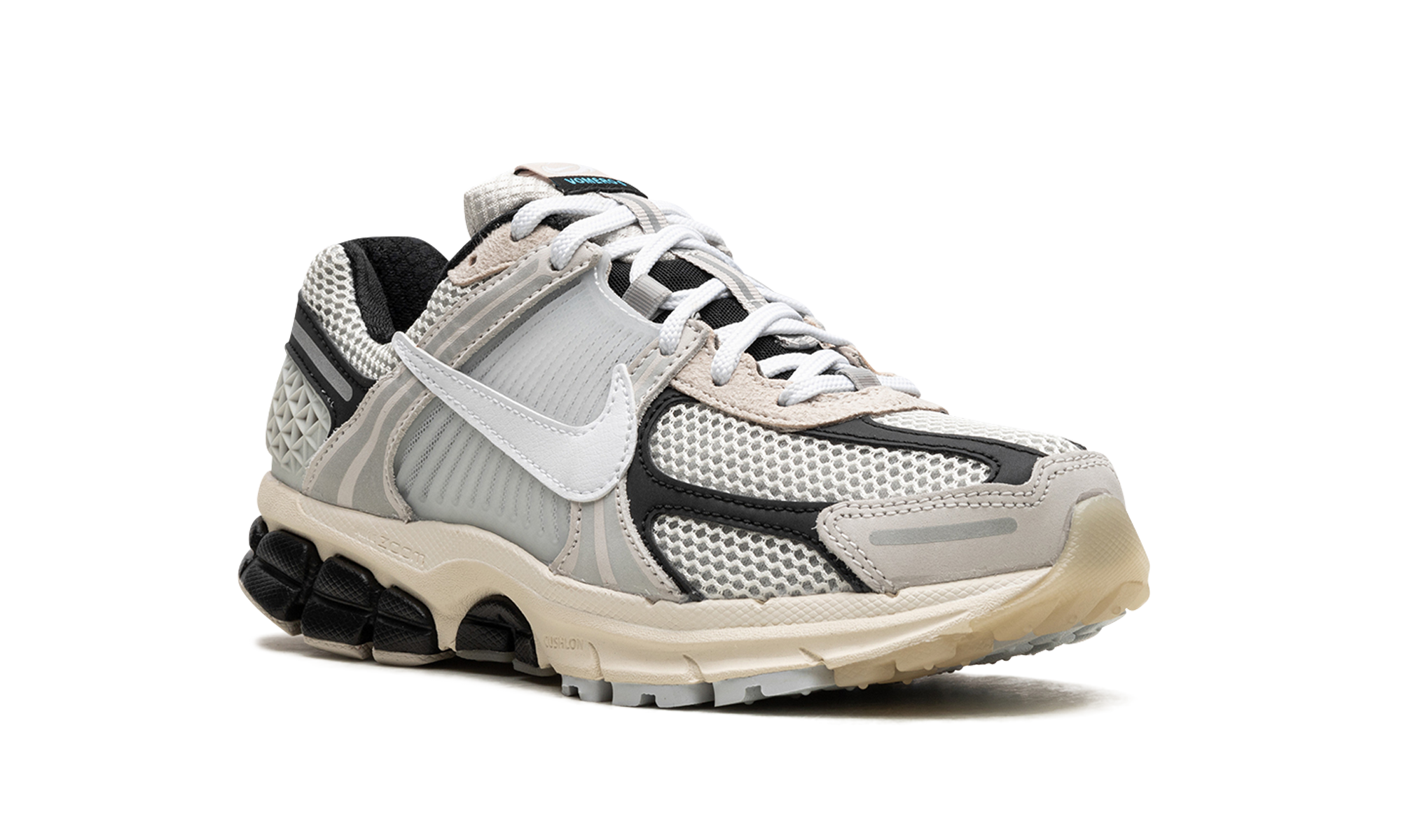 nike zoom vomero 5 supersonic light bone black+FN7649-110+diagnol right view