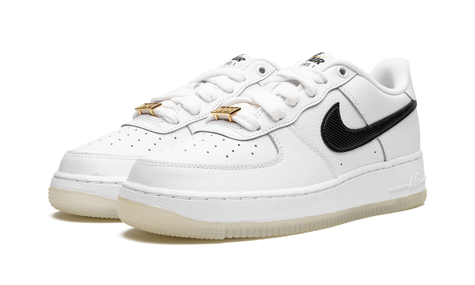 nike air force 1 low 07 40th anniversary edition bronx origins gs+DX2309-100+diagnol left view