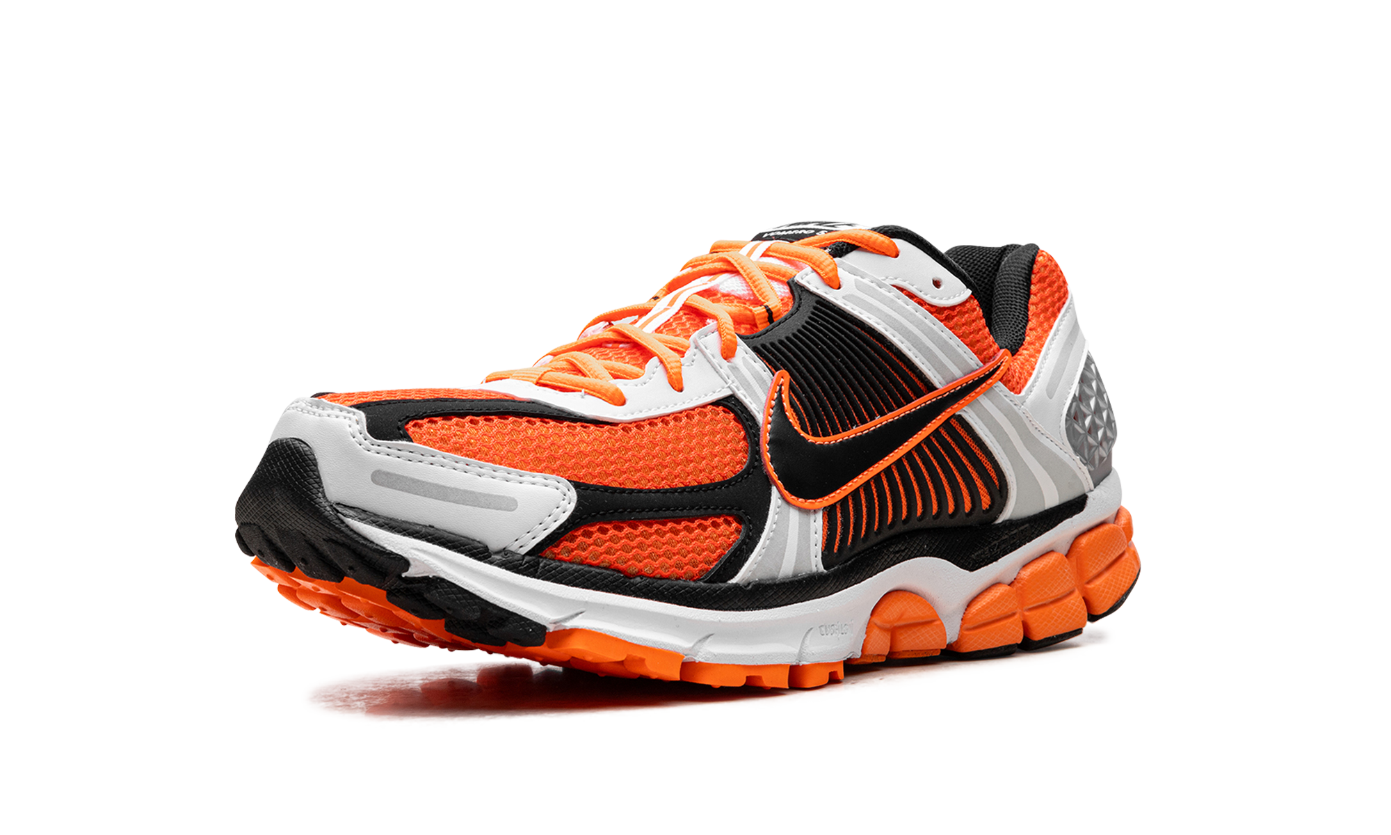 nike zoom vomero 5 total orange+FB9149-800+left diagnol single view