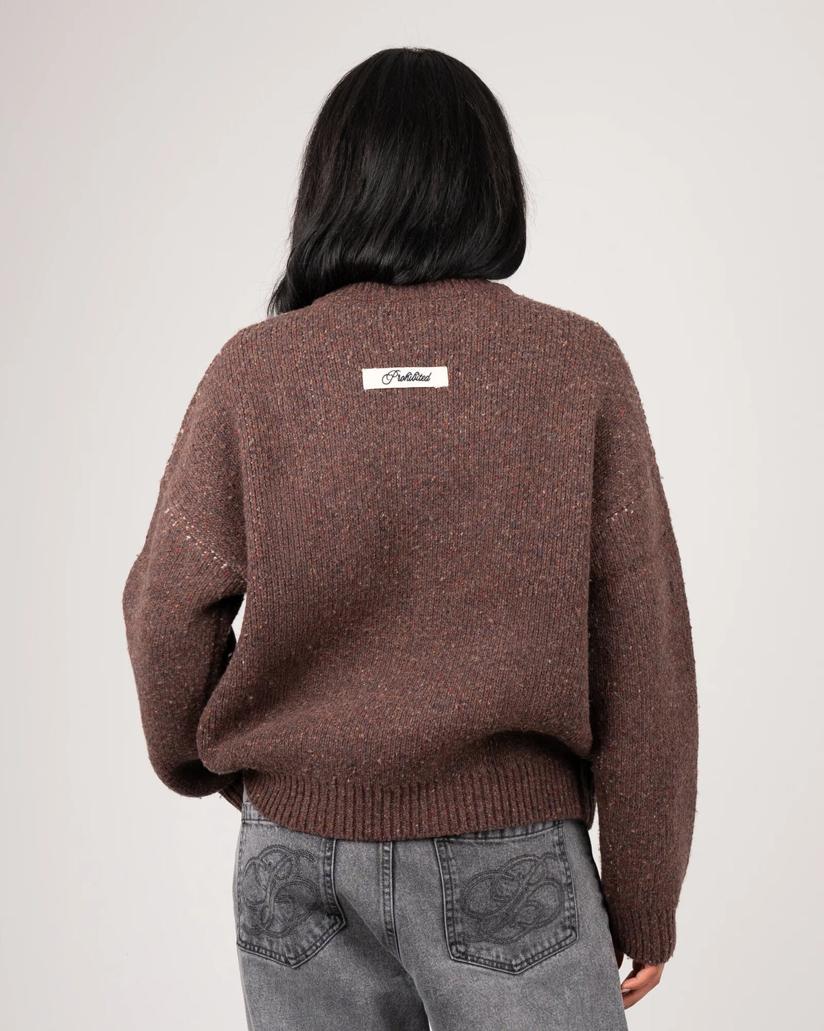 Prohibited Double P Knit Sweater in bruin, gedragen door model