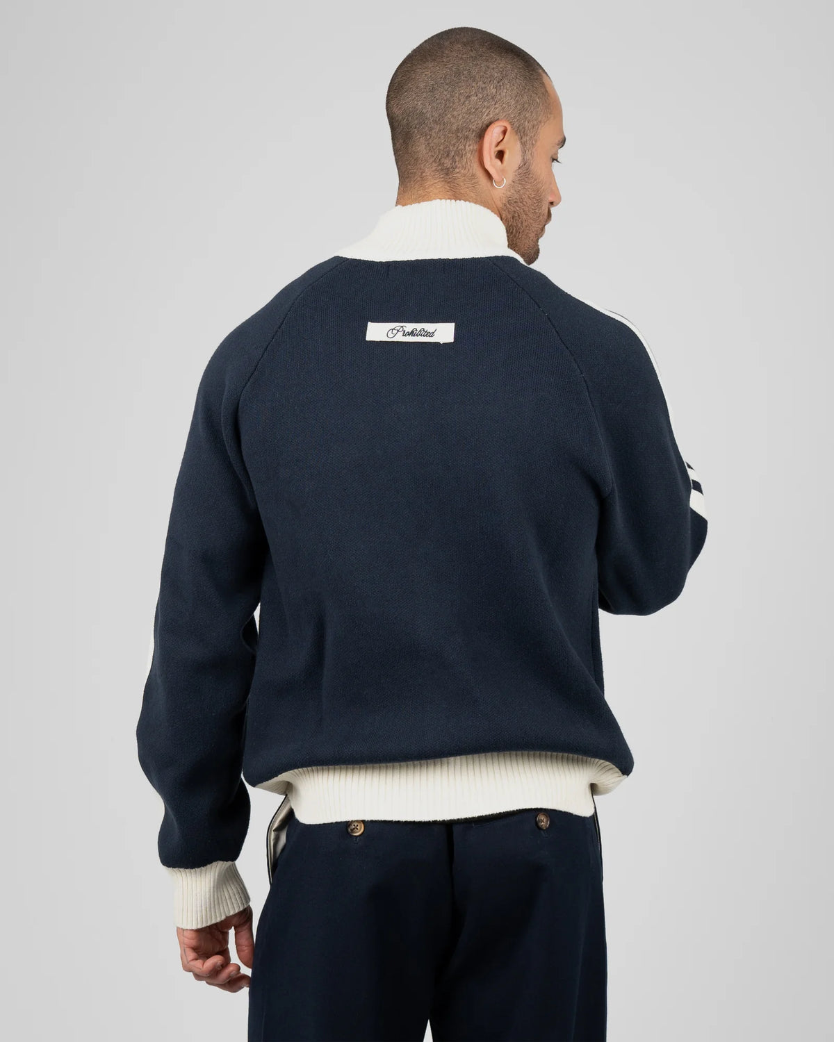 Prohibited Letterman Knitted Quarter Zip in marineblauw, gedragen door model