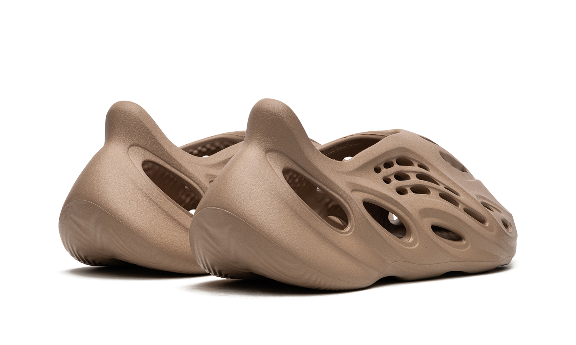 adidas yeezy foam rnr clay taupe+GV6842+diagnol right behind view