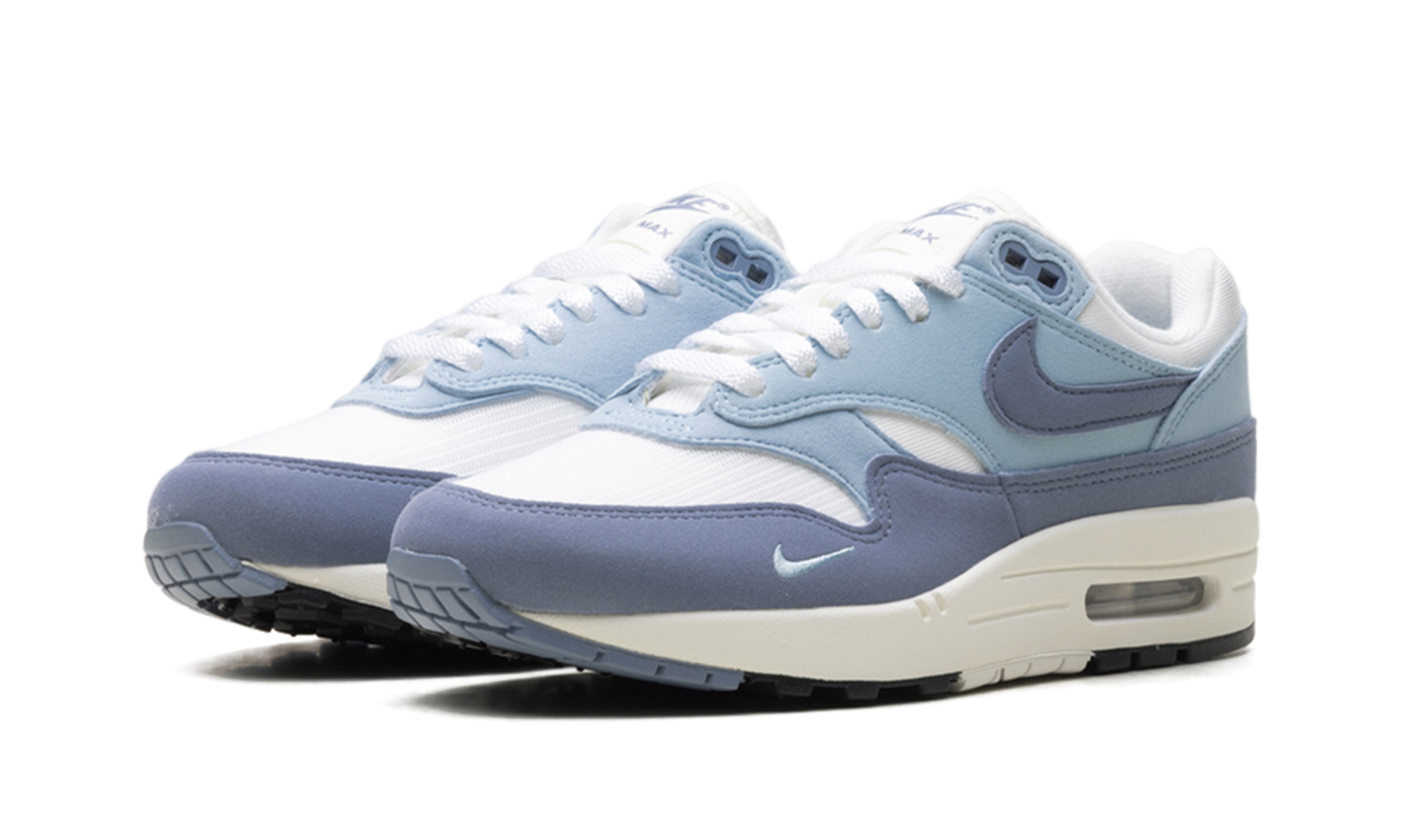 nike air max 1 87 light armory blue ashen slate womens+HF1194-102+diagnol left view