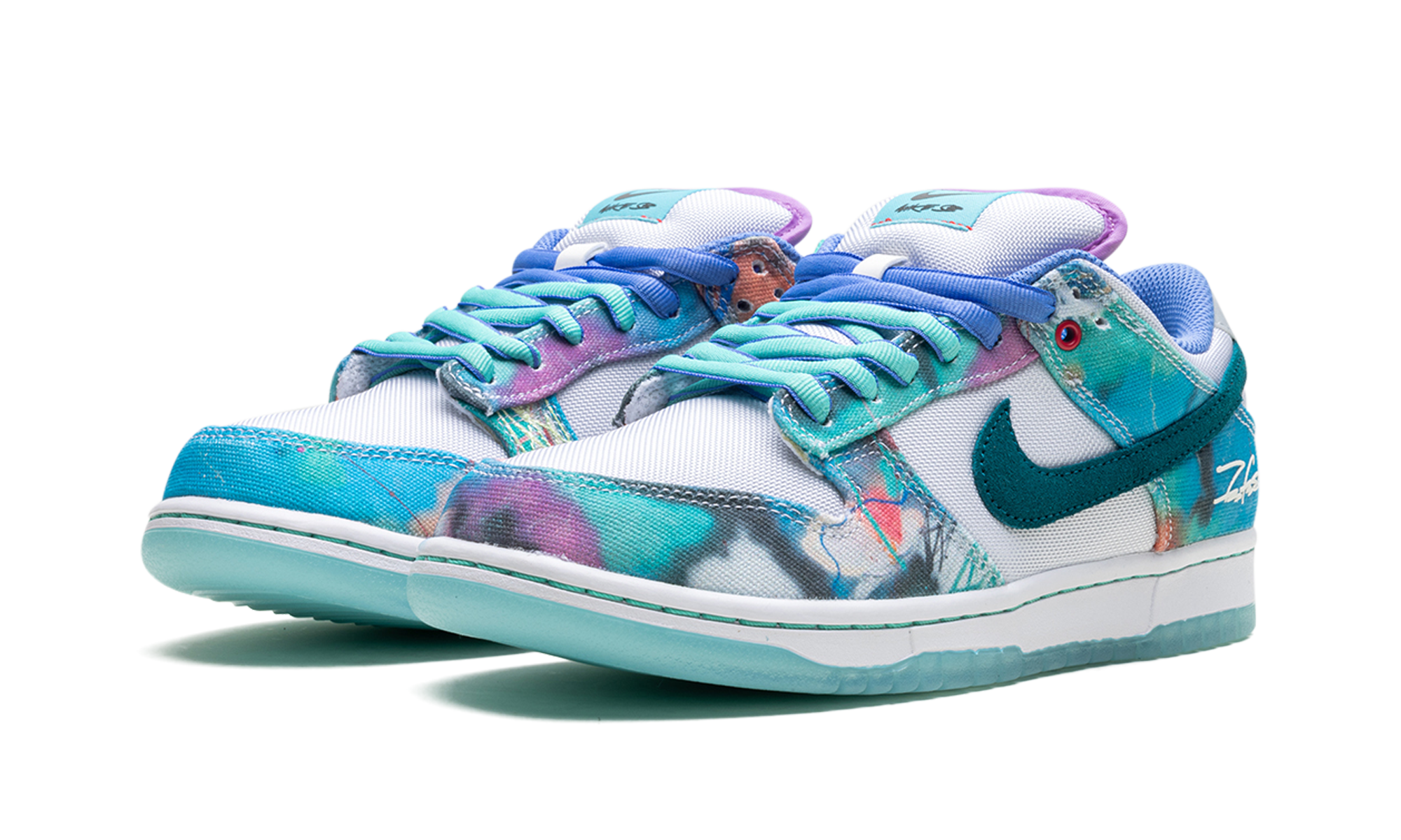 nike sb dunk low futura laboratories bleached aqua+HF6061-400+diagnol left view