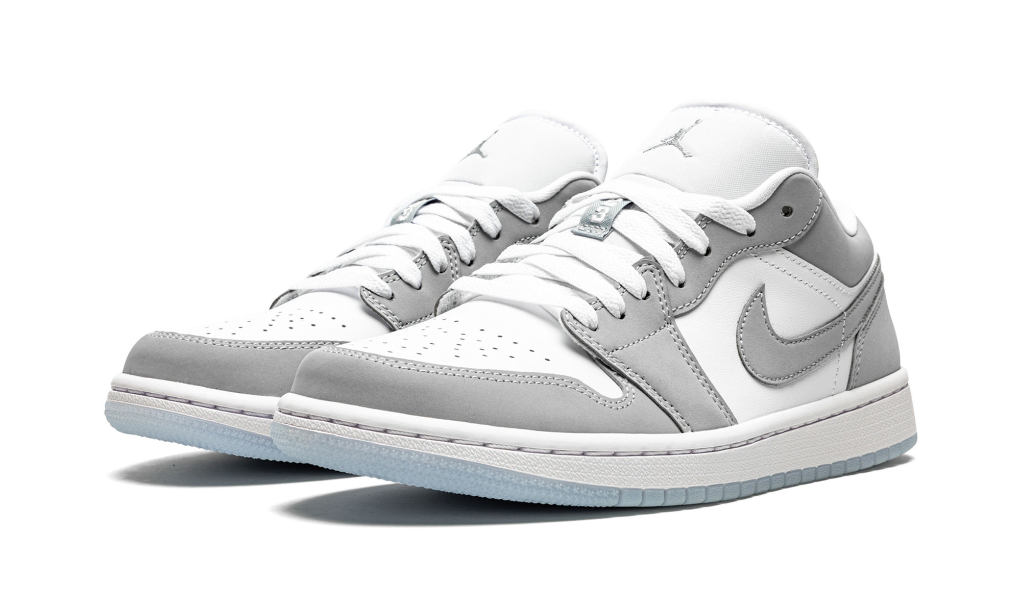 jordan 1 low wolf grey women s+DC0774-105+diagnol left view