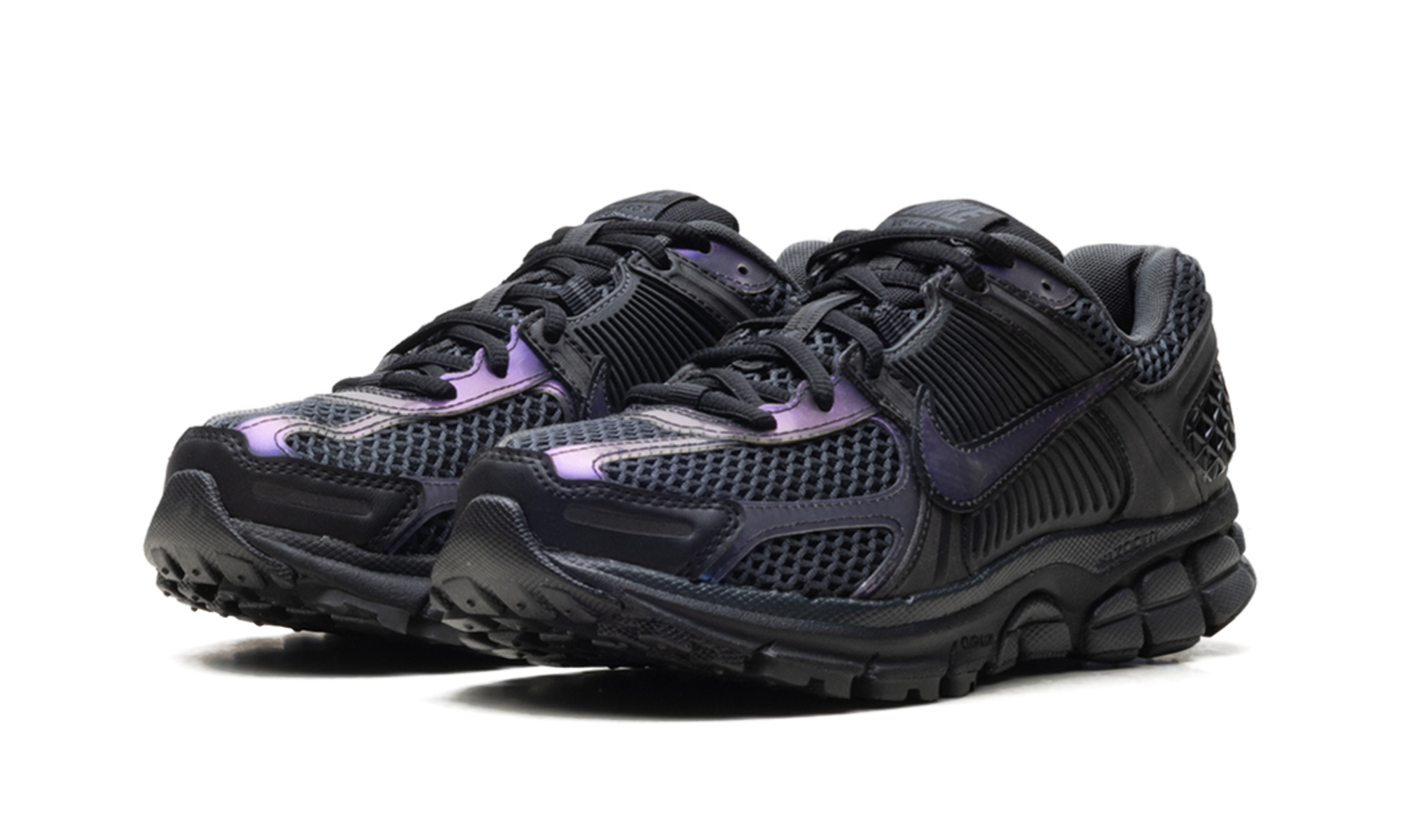 nike zoom vomero 5 se black iridescent women s+IB4397-001+diagnol left view