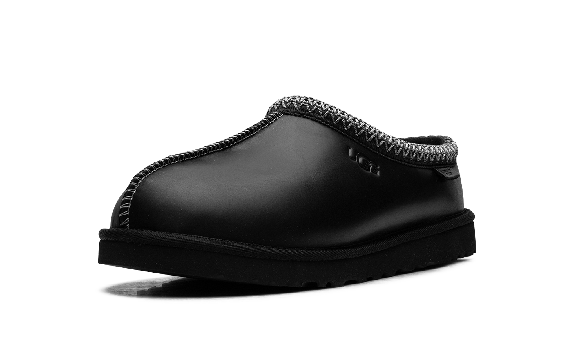 ugg tasman lthr regen slipper black+1163890-BLK+left diagnol single view